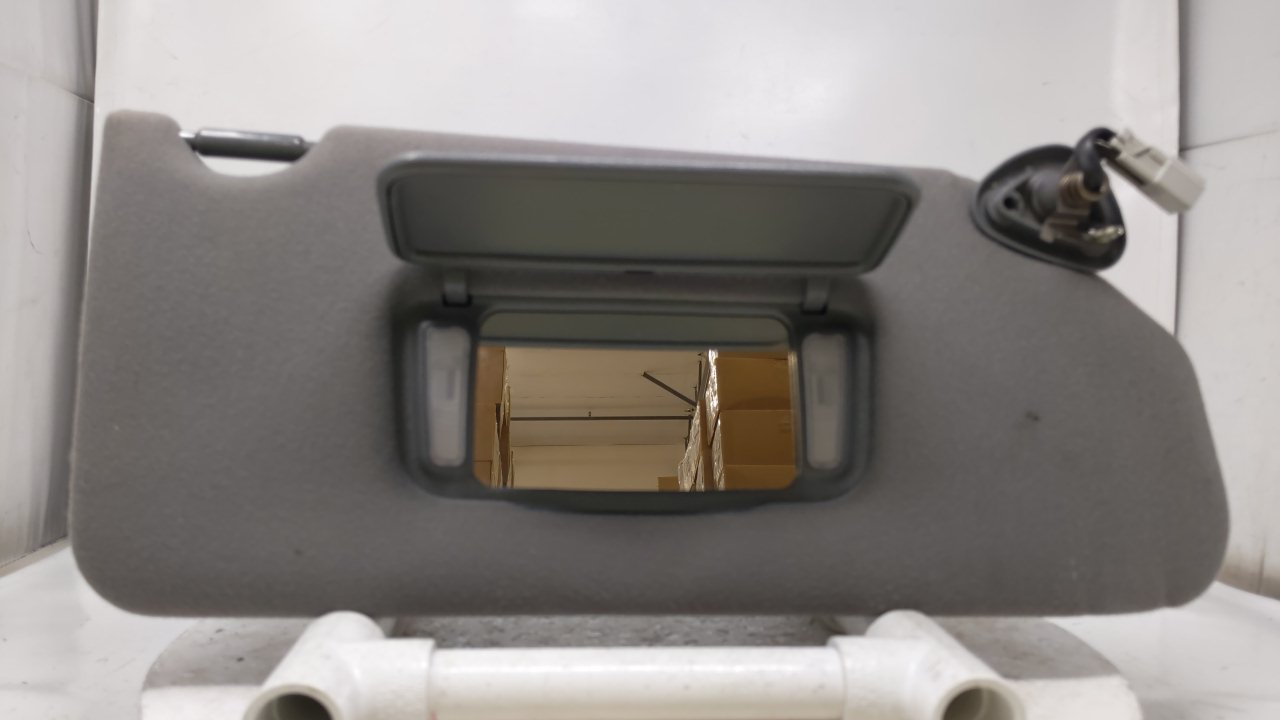 Picture of 1998 Honda Accord Passenger Right Sun Visor Sunvisor Gray 43642