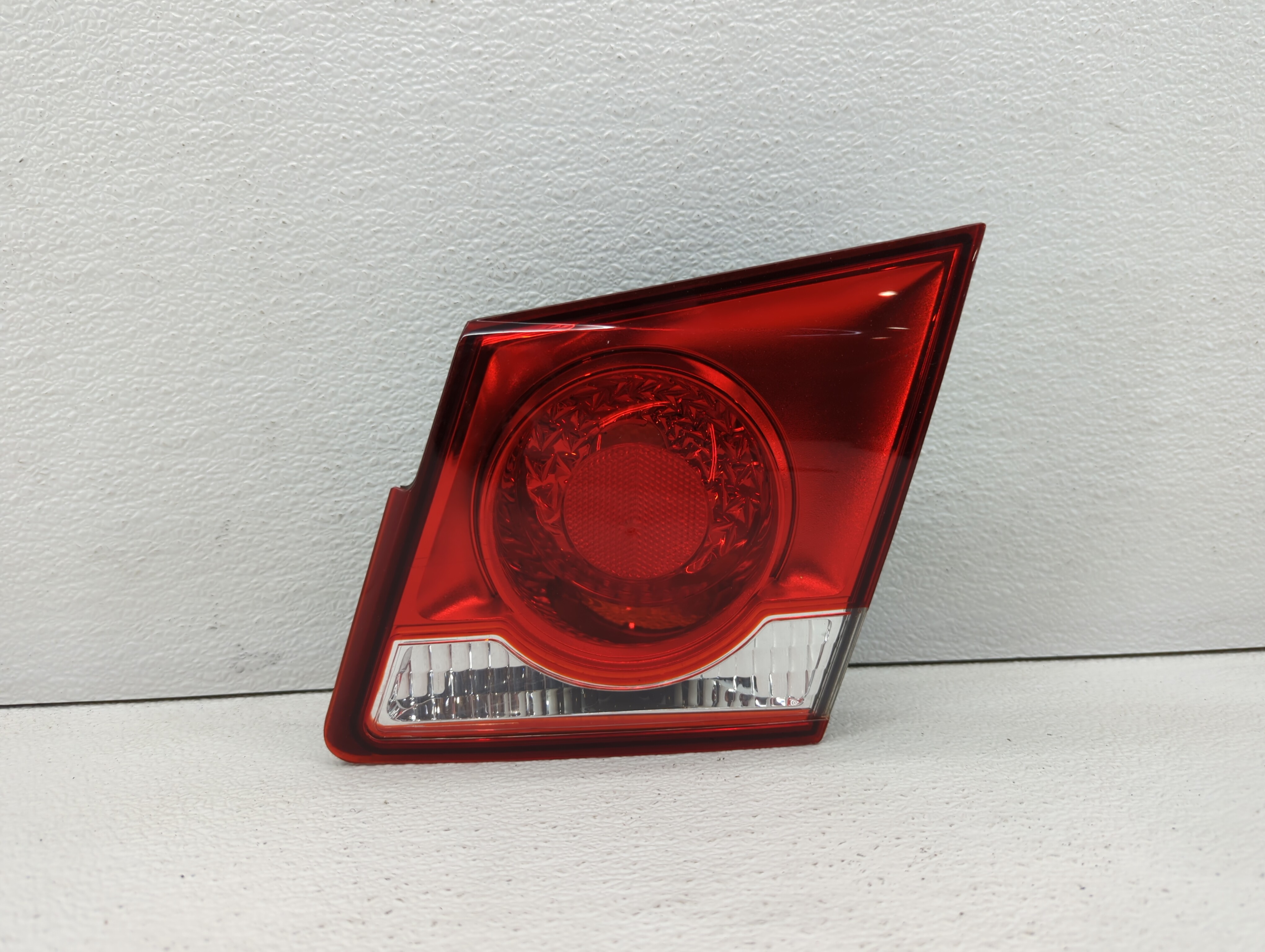 Picture of 2011-2016 Chevrolet Cruze Passenger Right Side Tail Light Taillight Oem 436432