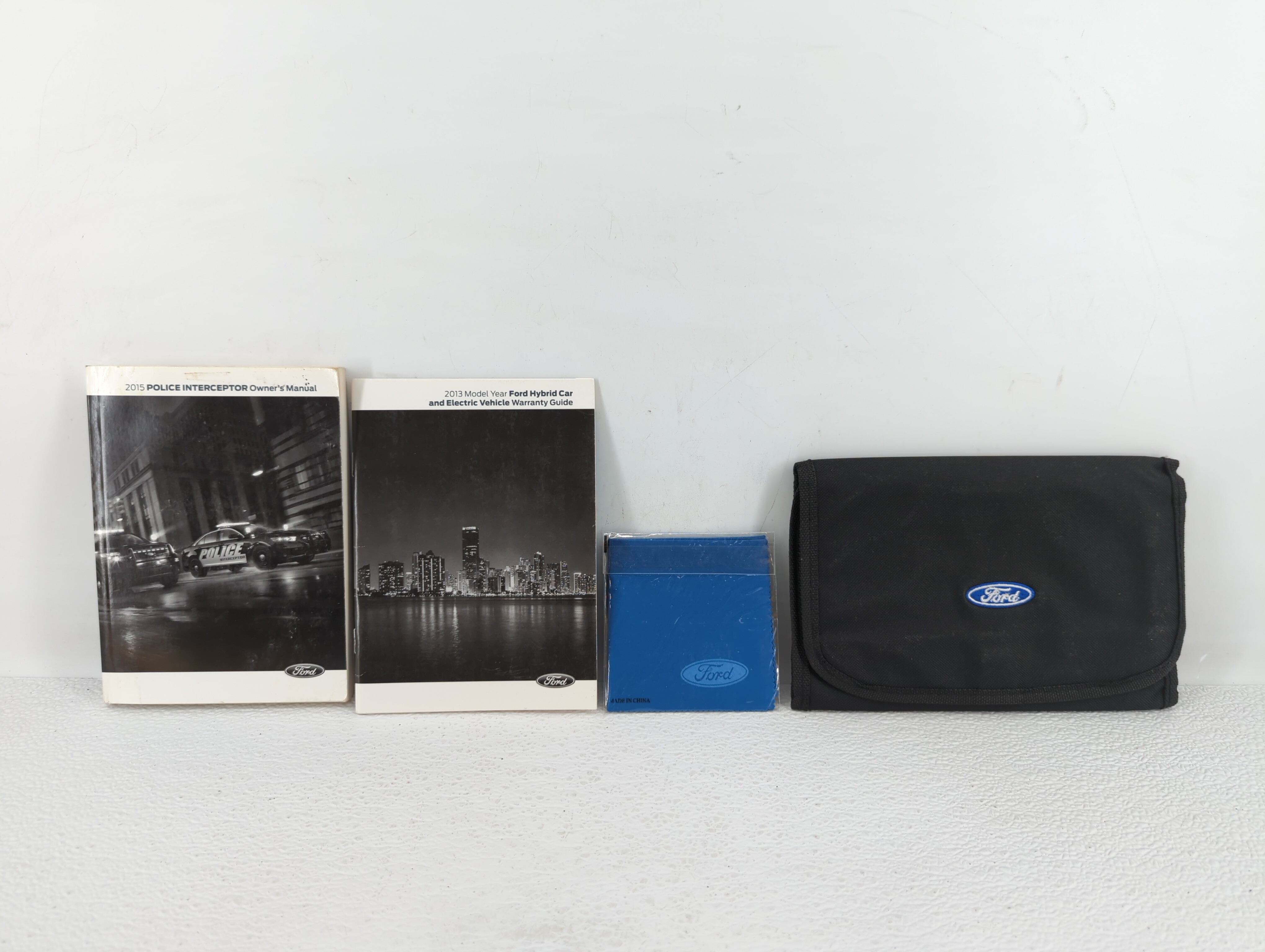Picture of 2015 Ford Police Responder Hybrid Owners Manual Book Guide 436657