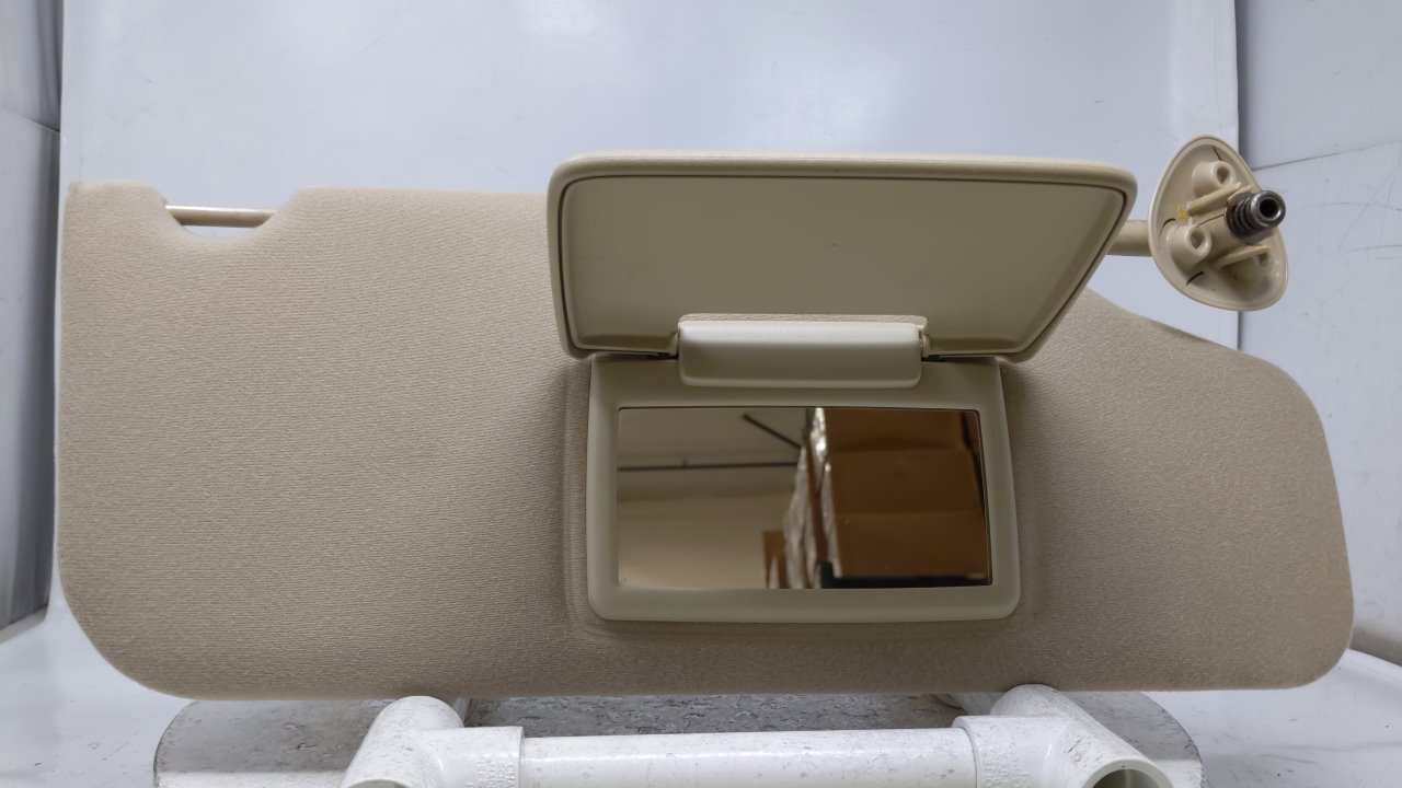 2000 Ford Taurus Passenger Sun Visor Mirror Right Sunvisor Tan 43696 - Oemusedautoparts1.com