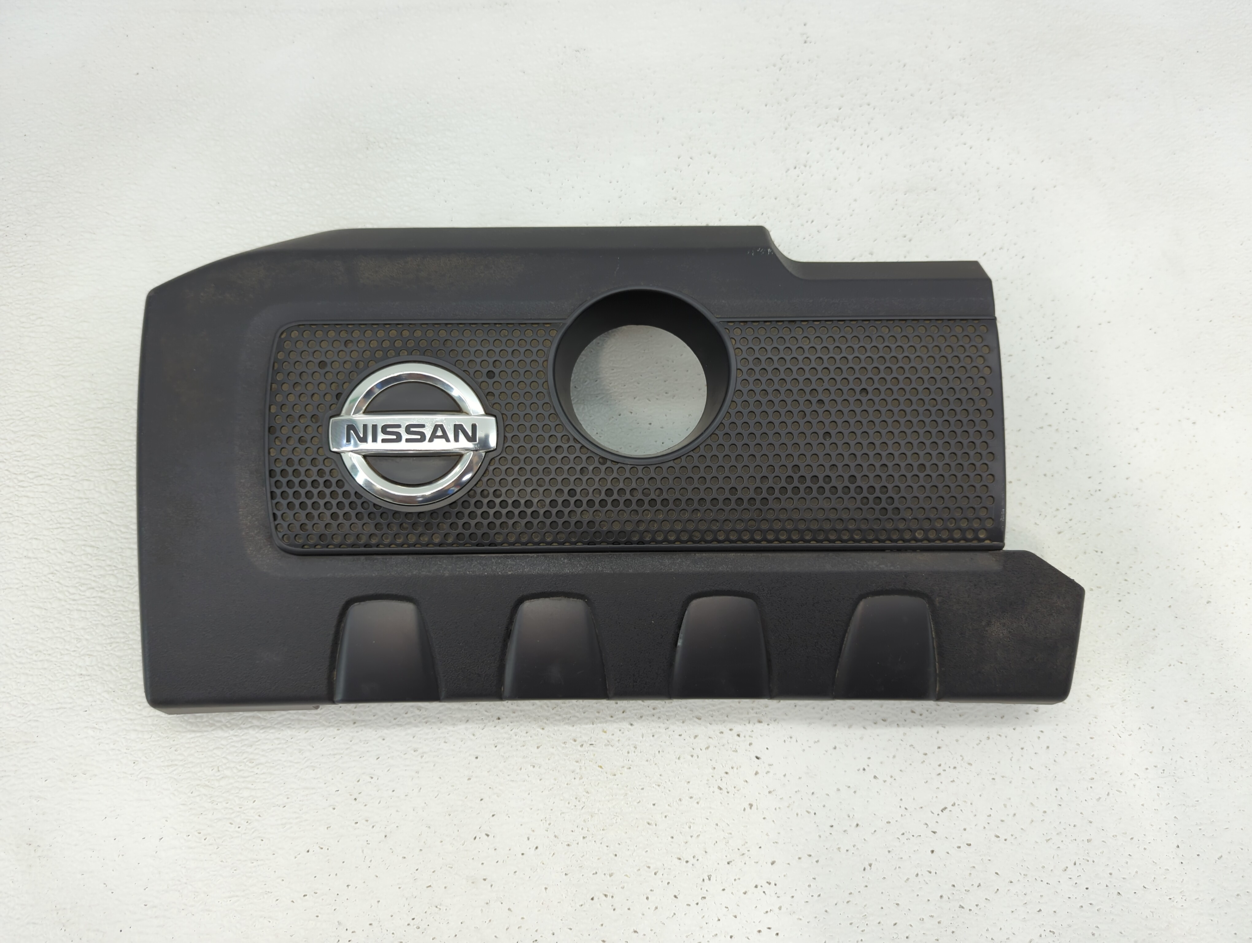 Picture of 2015 Nissan Sentra Engine Cover 436984