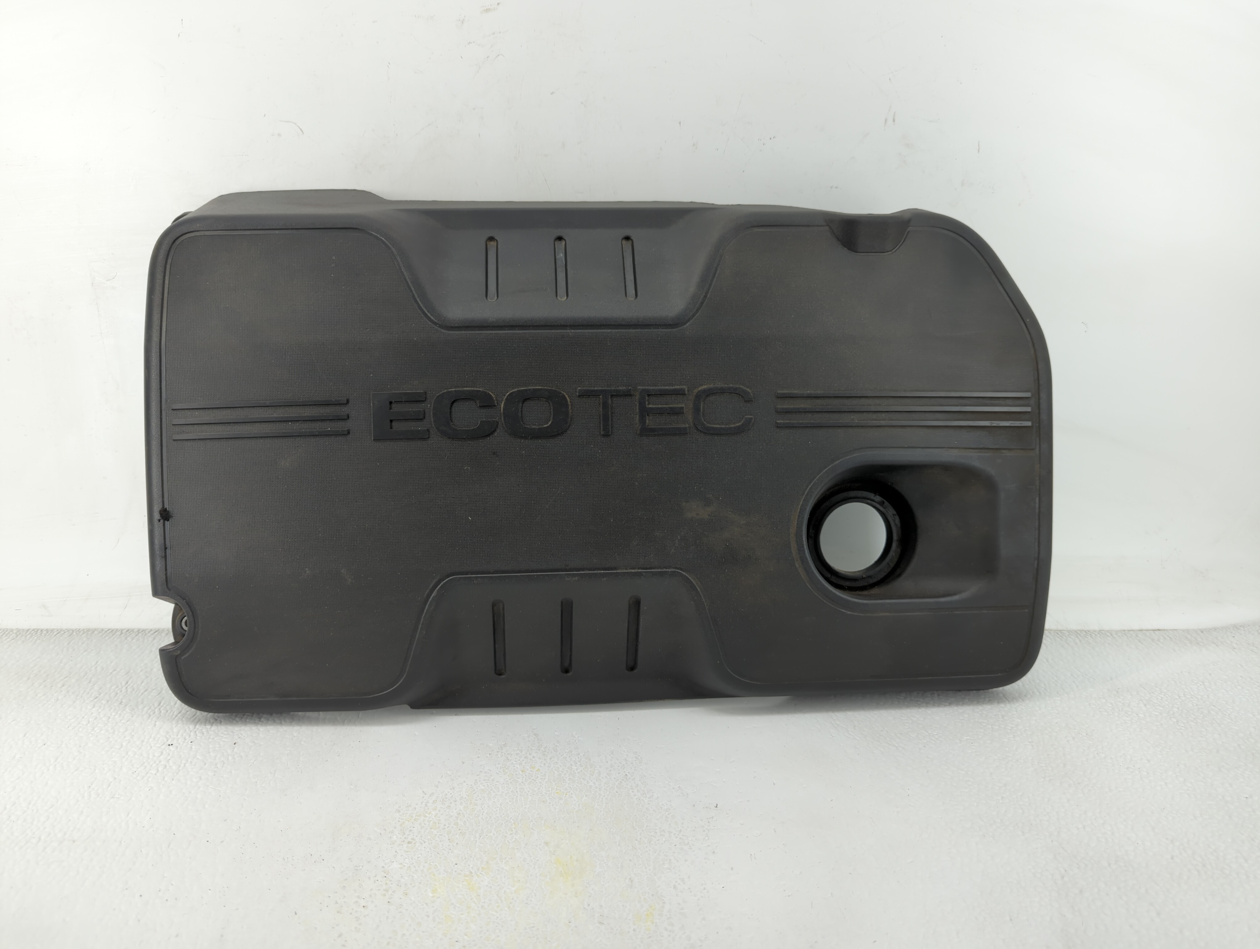 Picture of 2016 Buick Verano Engine Cover 437072
