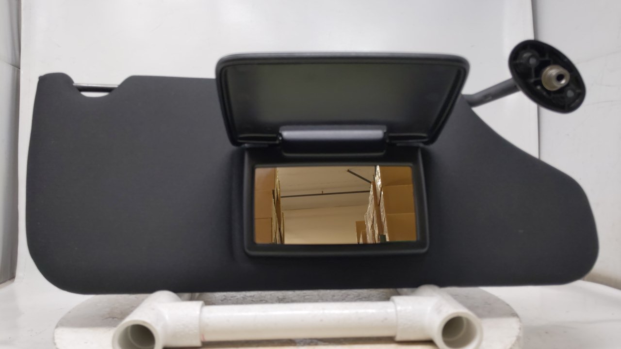 2011 Dodge Avenger Passenger Sun Visor Mirror Right Sunvisor Black 43720 - Oemusedautoparts1.com
