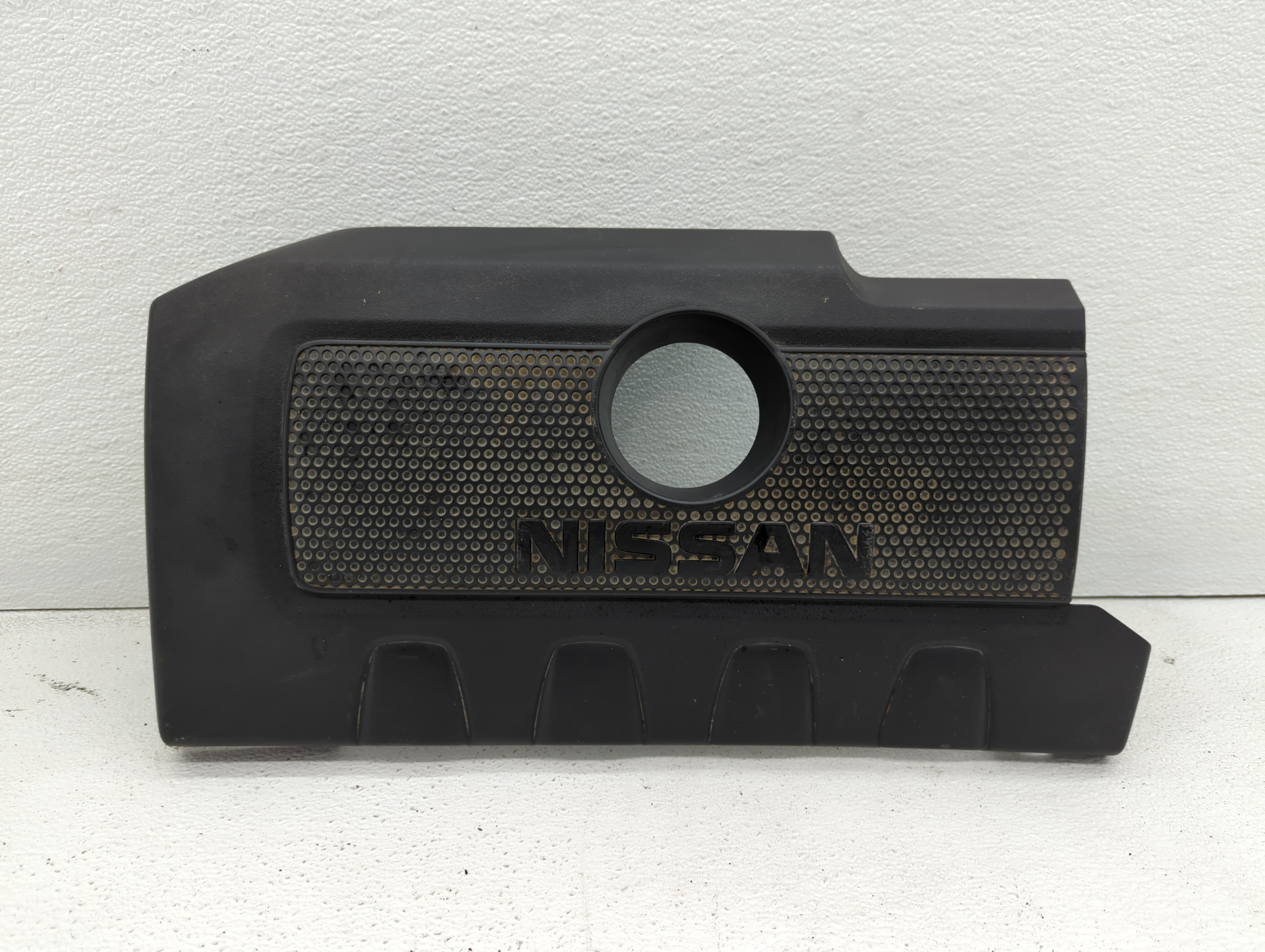 Picture of 2016 Nissan Sentra Engine Cover 437328