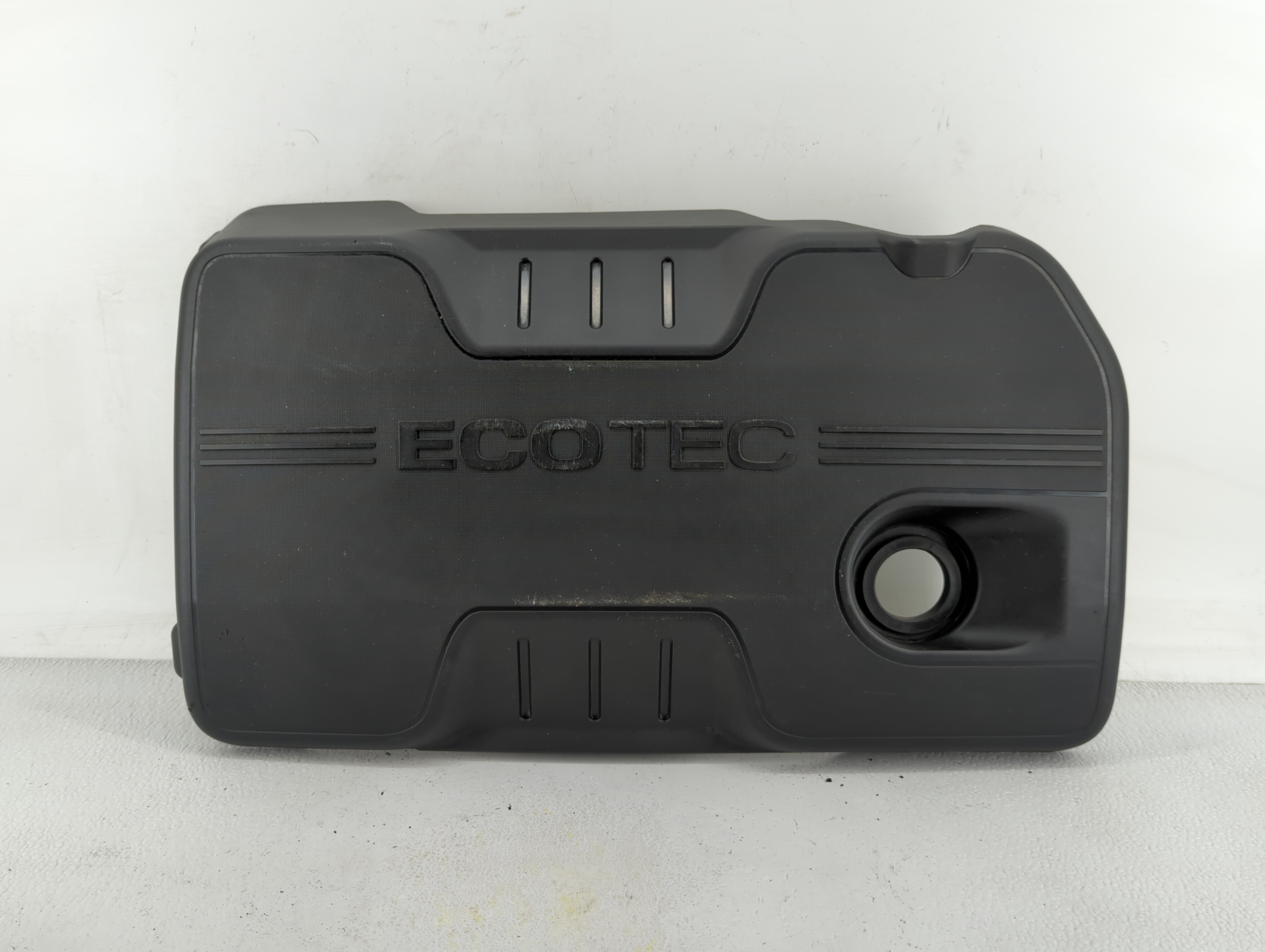 2015 Chevrolet Equinox Engine Cover 437473 - Oemusedautoparts1.com