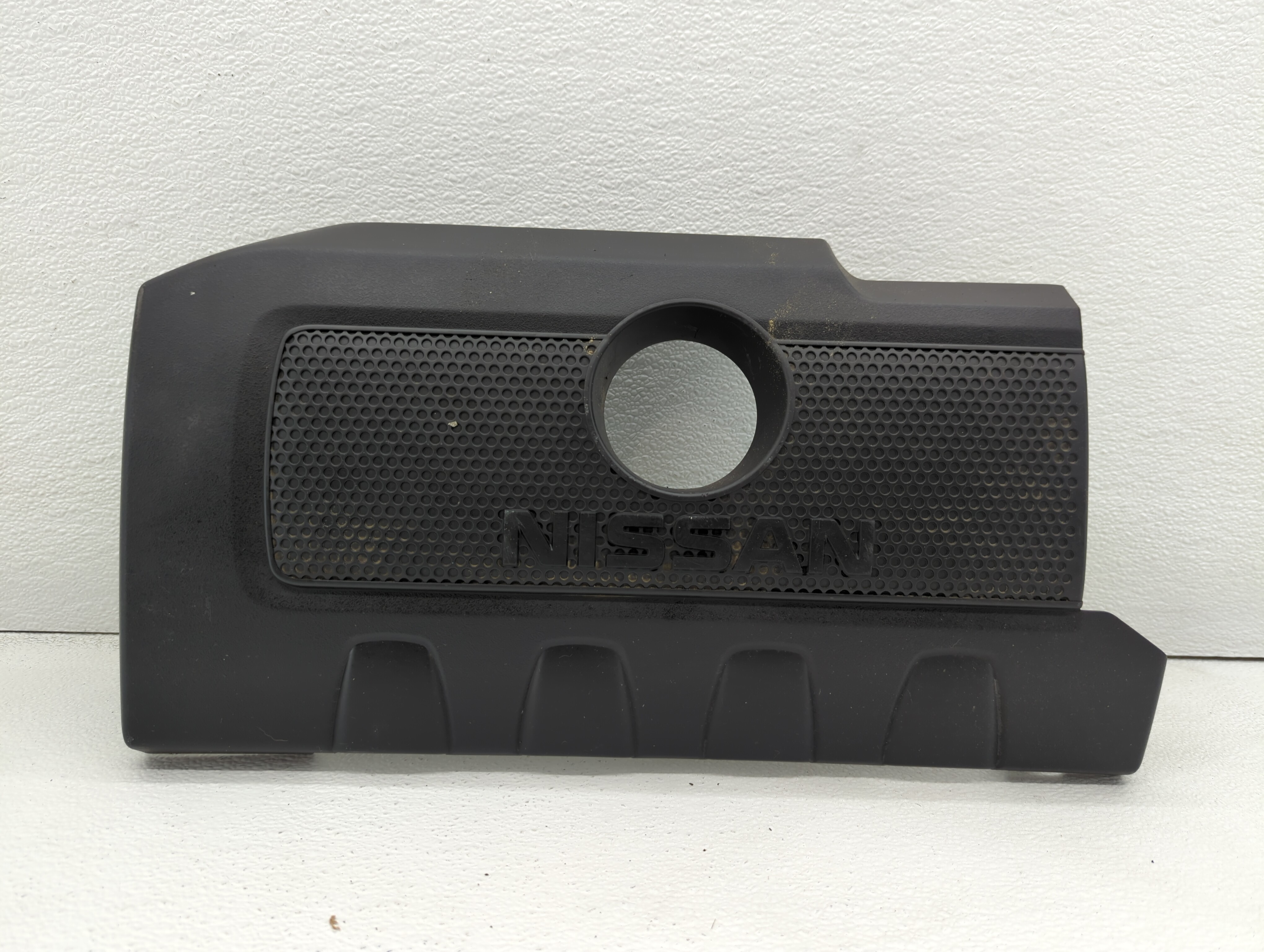 Picture of 2016 Nissan Sentra Engine Cover 438231