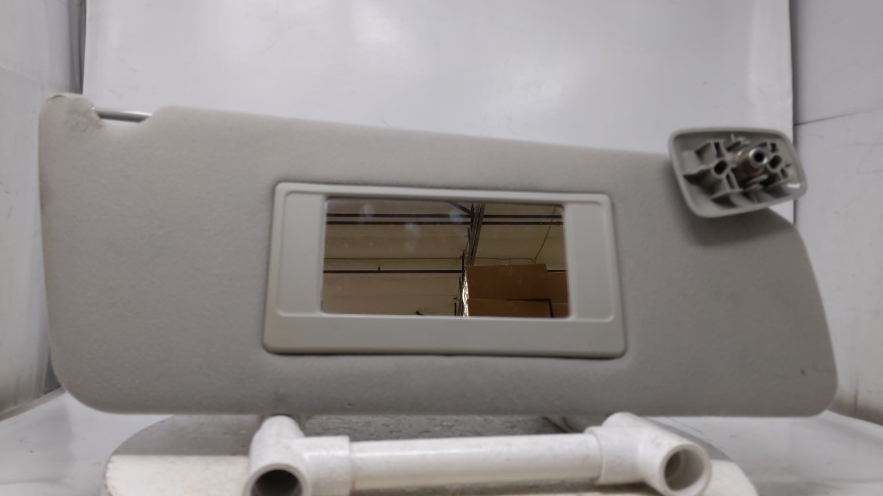2004-2008 FORD F-150 Passenger Right Sun Visor Sunvisor Gray 43853 - Oemusedautoparts1.com
