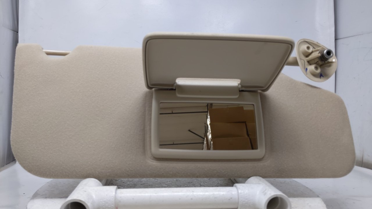 2008-2009 Ford Taurus Passenger Right Sun Visor Sunvisor 43856 - Oemusedautoparts1.com