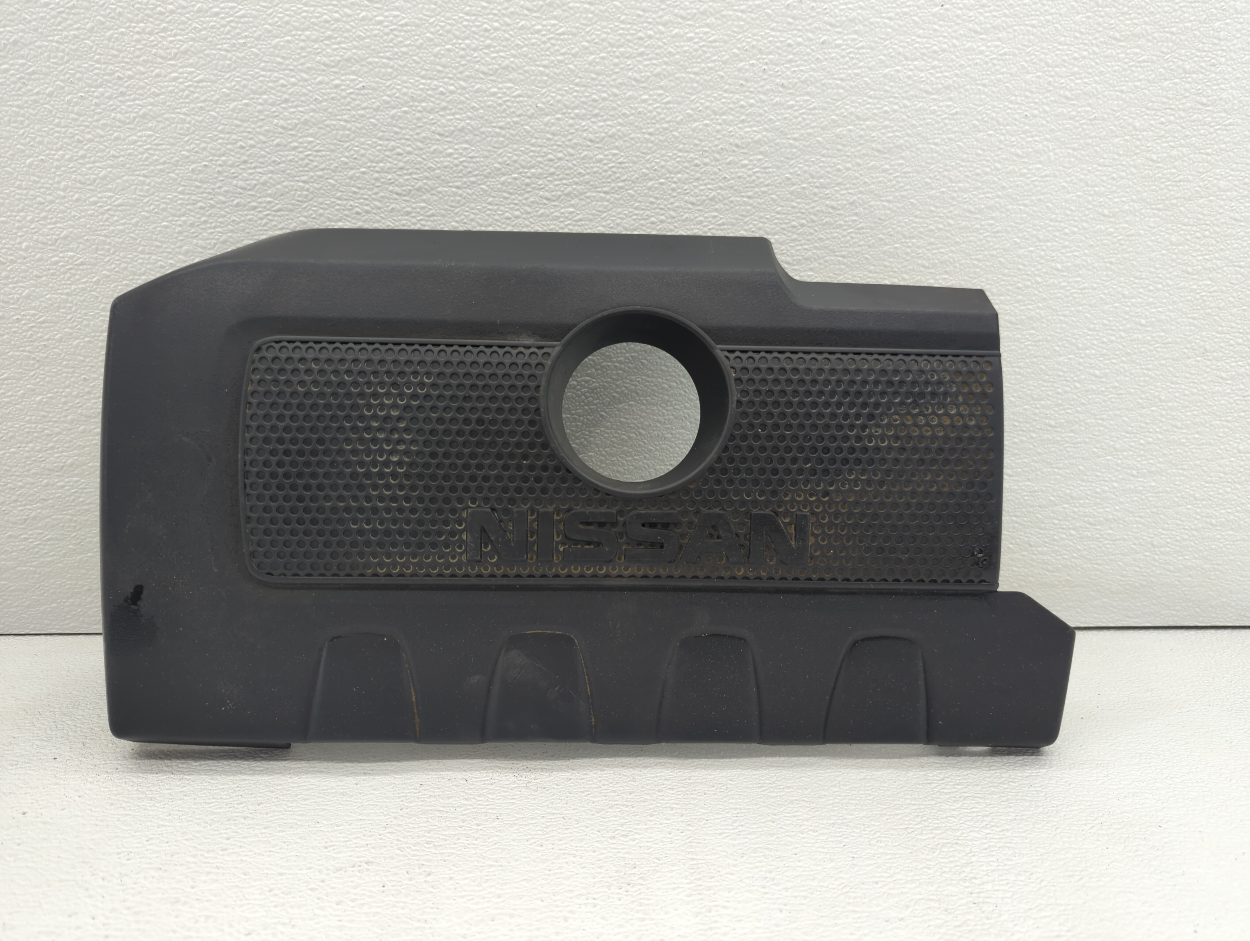Picture of 2016 Nissan Sentra Engine Cover 439104