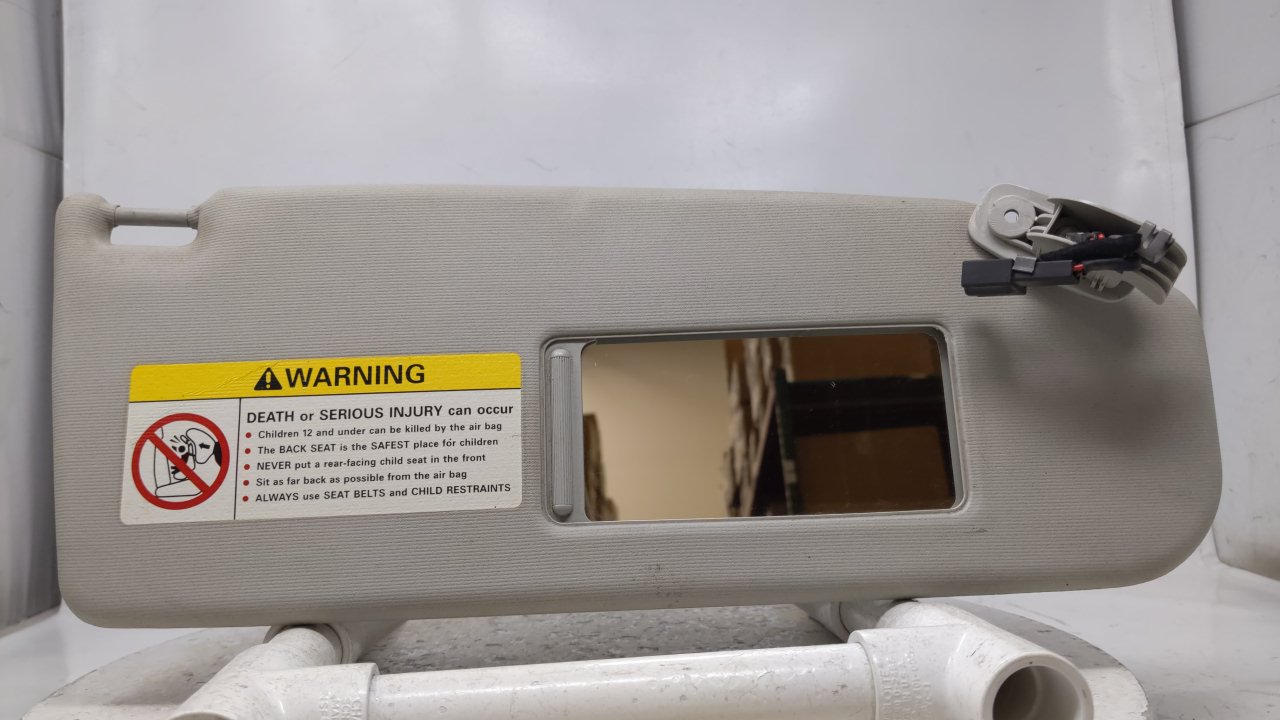 2000 Volkswagen Passat Passenger Sun Visor Mirror Right Sunvisor Gray 43912 - Oemusedautoparts1.com
