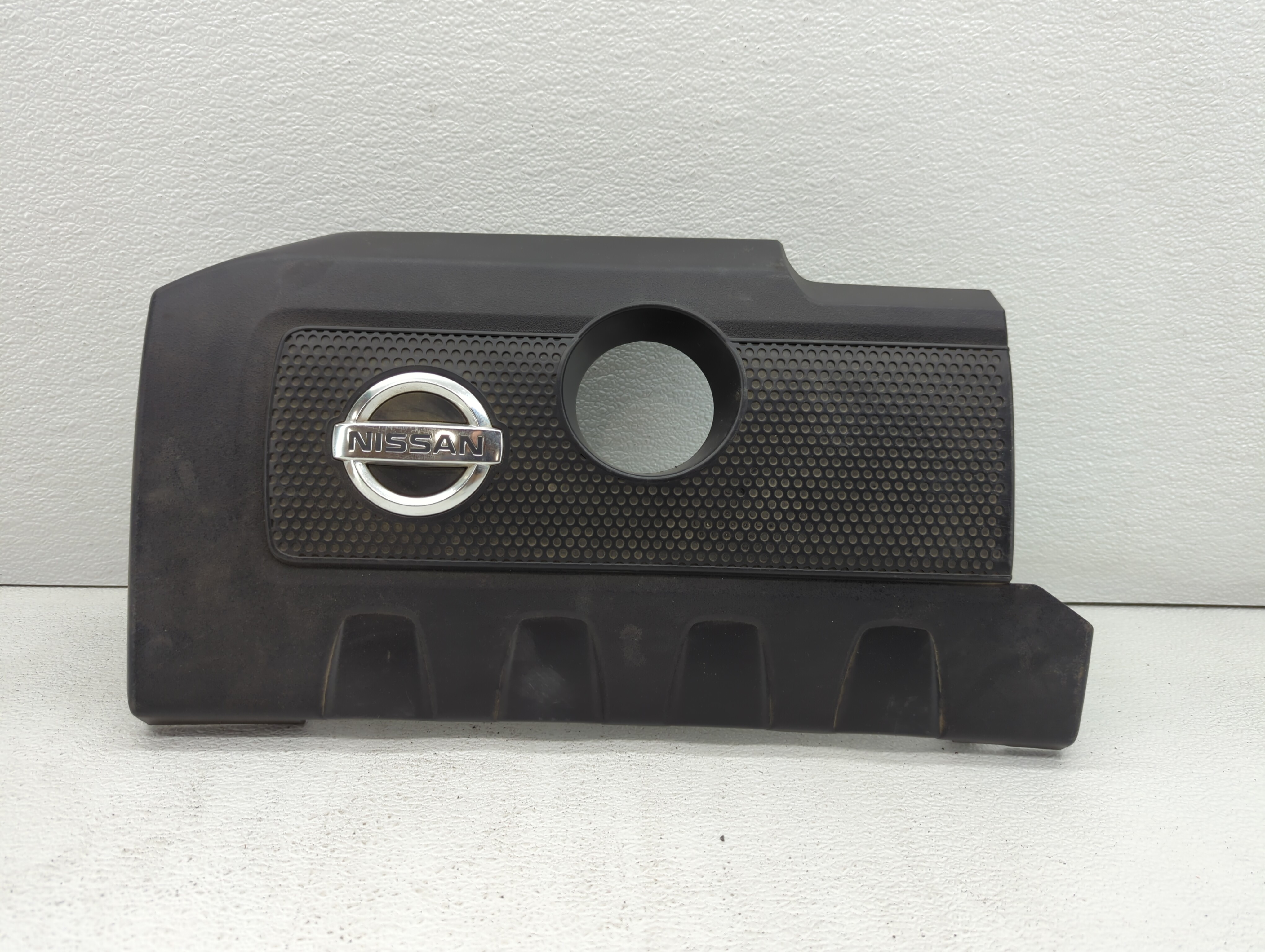 Picture of 2014 Nissan Sentra Engine Cover 439215