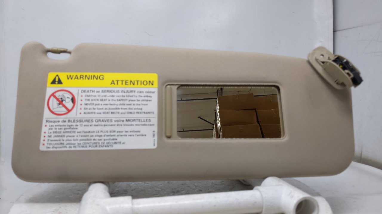Picture of 1998 Audi A6 Passenger Right Sun Visor Sunvisor Beige 43930