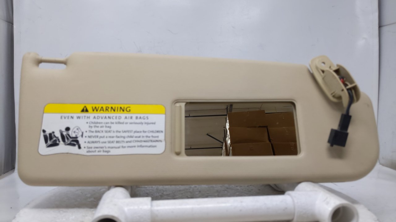 2000 Volkswagen Passat Passenger Right Sun Visor Sunvisor Beige 43934 - Oemusedautoparts1.com