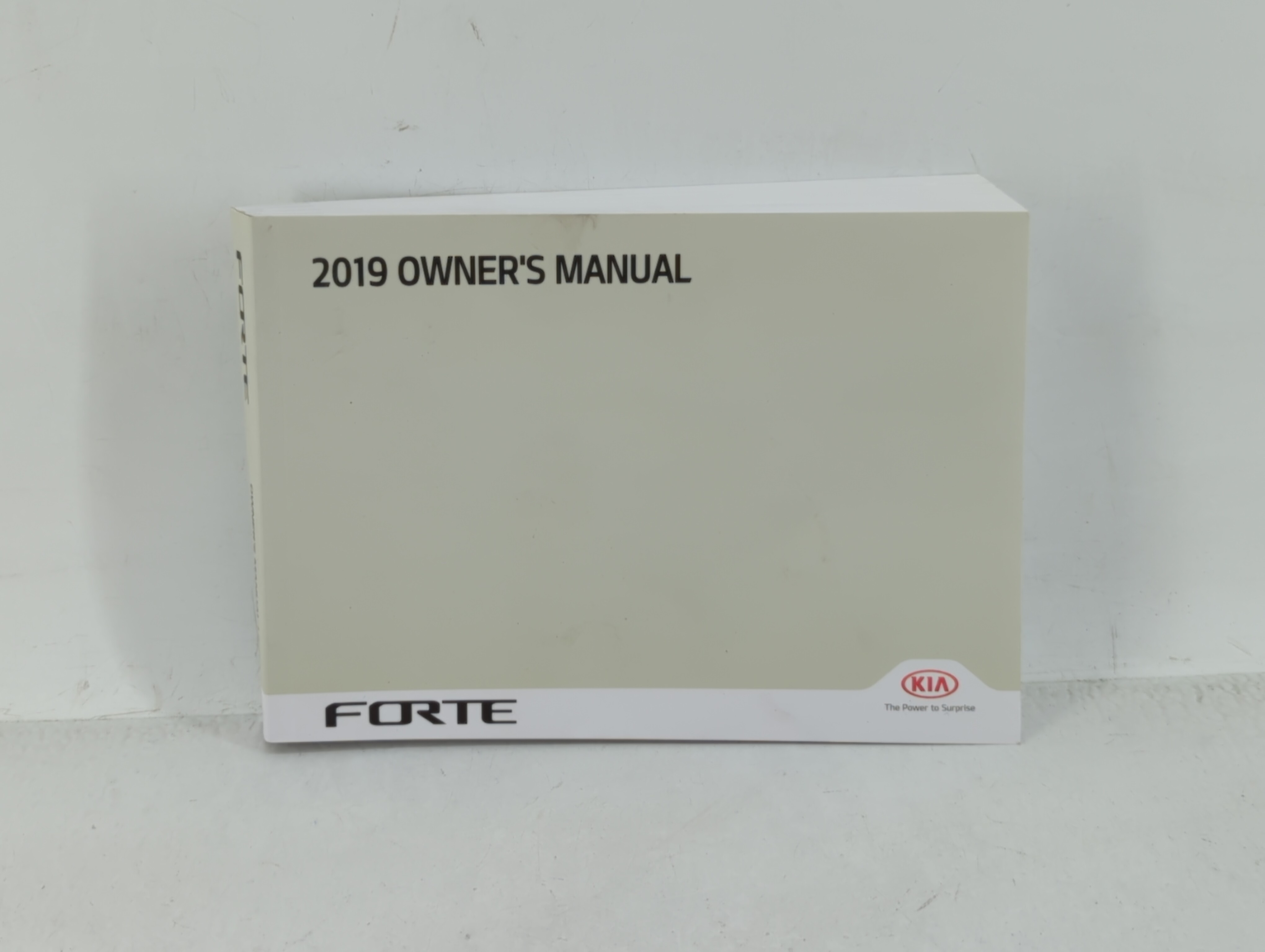 2019 Kia Forte Owners Manual Book Guide 439704 - Oemusedautoparts1.com