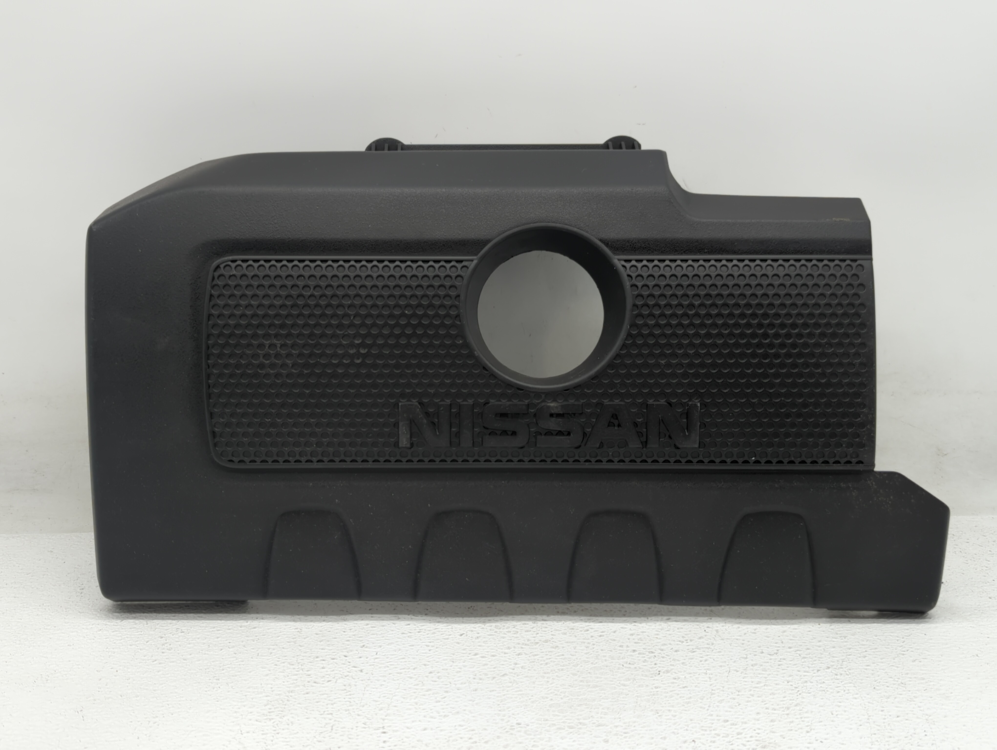 Picture of 2016 Nissan Sentra Engine Cover 440036