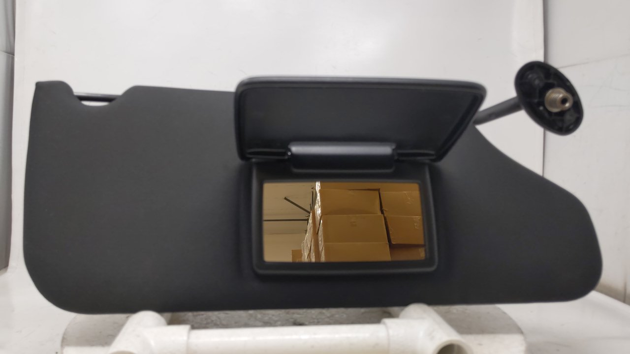 2011 Chrysler 200 Passenger Right Sun Visor Sunvisor Black 44027 - Oemusedautoparts1.com