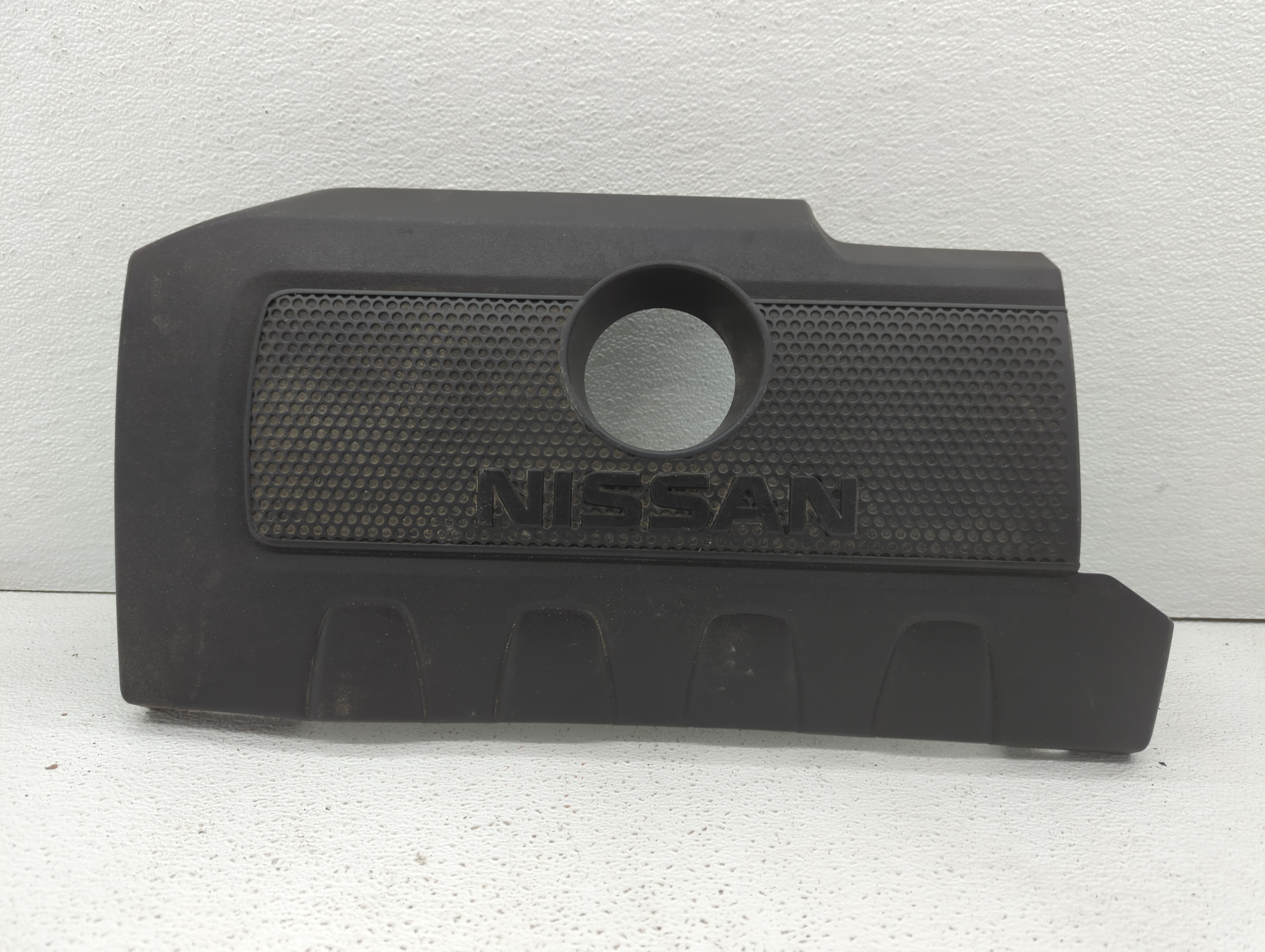 Picture of 2016 Nissan Sentra Engine Cover 440600