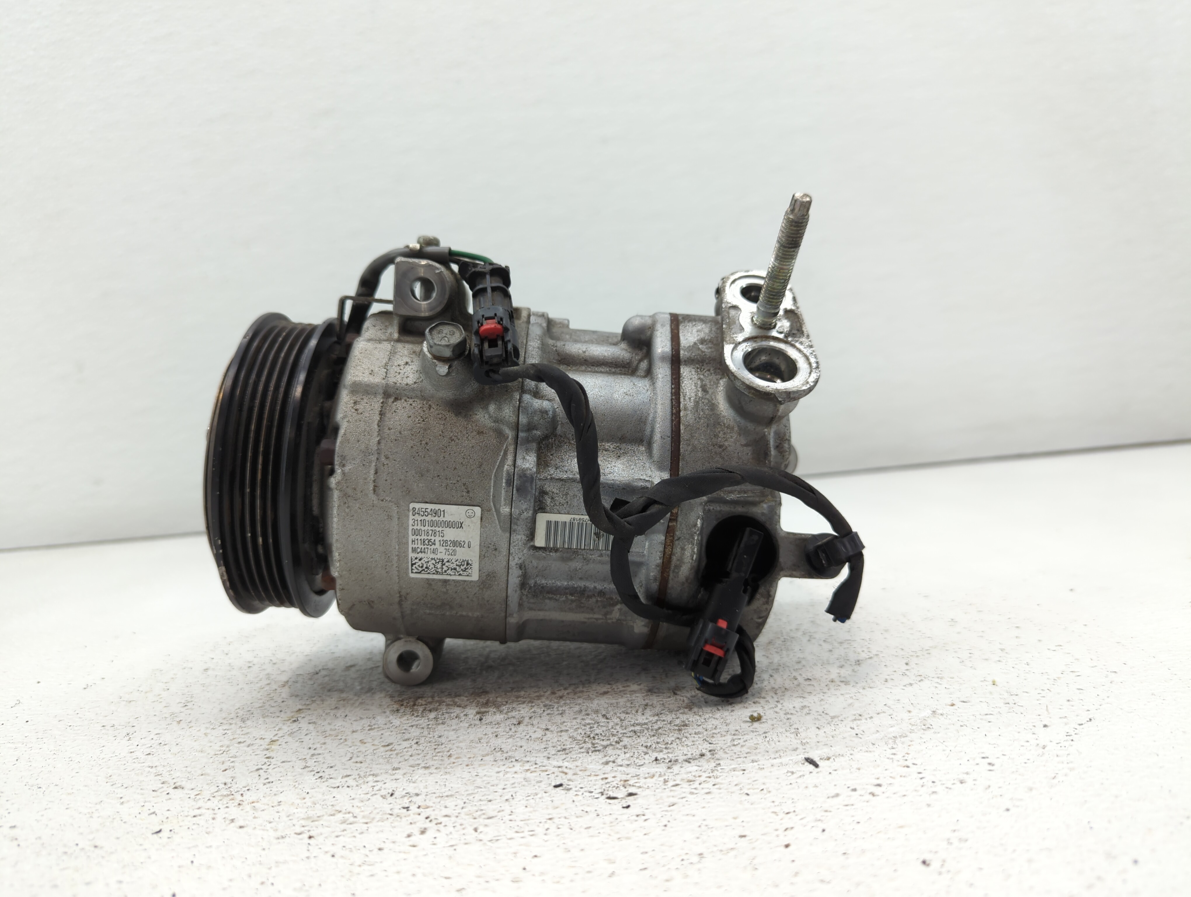 2019 Cadillac Xt4 Air Conditioning A/c Ac Compressor Oem 441932 - Oemusedautoparts1.com