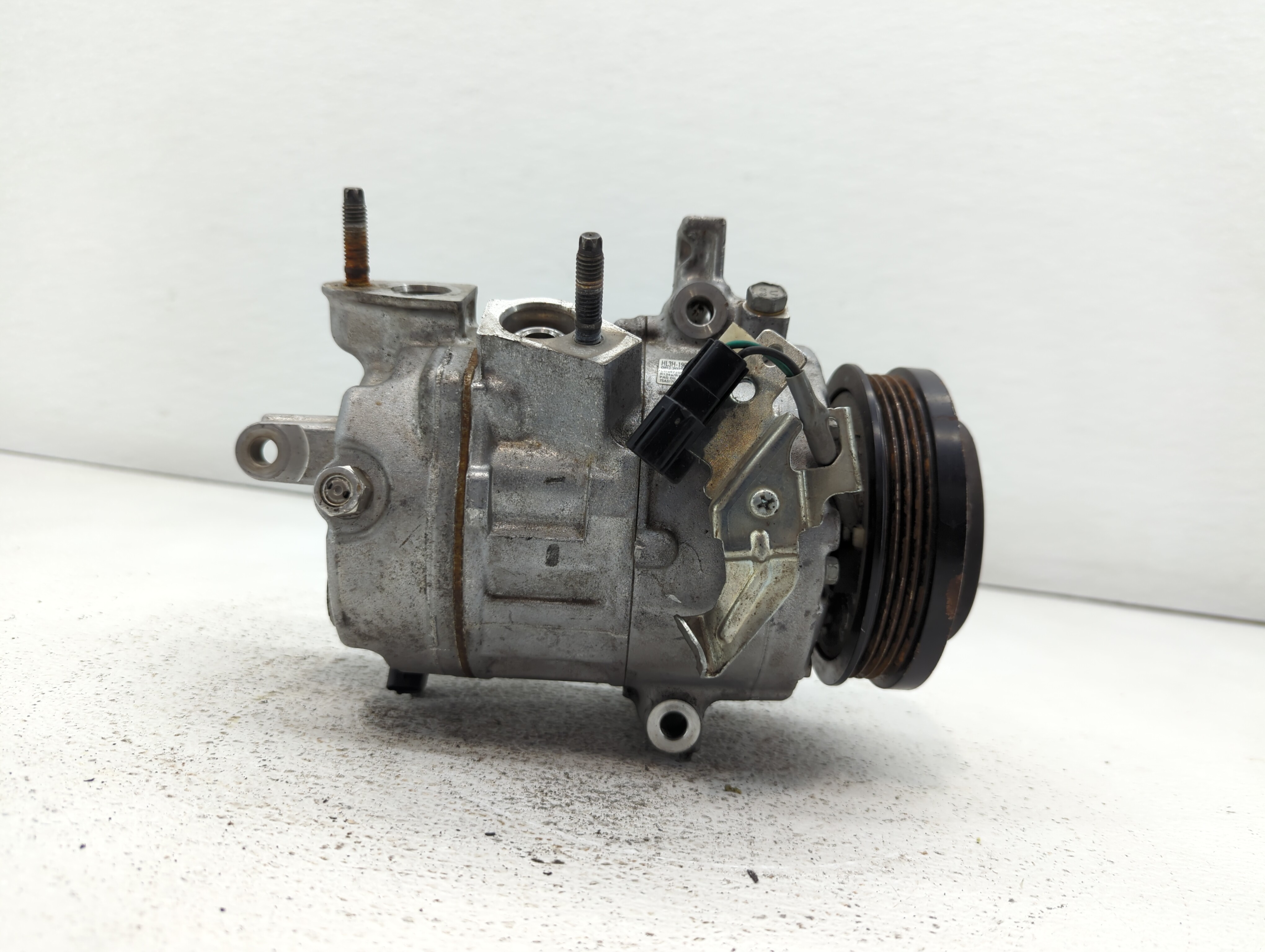 Picture of 2018-2020 Ford F-150 Air Conditioning A/c Ac Compressor Oem 441933