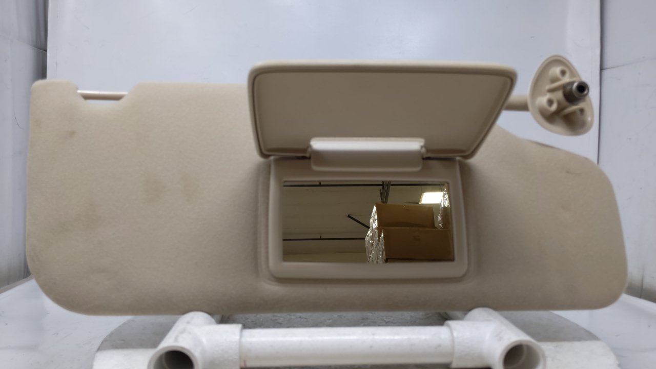 2000 Ford Taurus Passenger Sun Visor Mirror Right Sunvisor Tan 44520 - Oemusedautoparts1.com