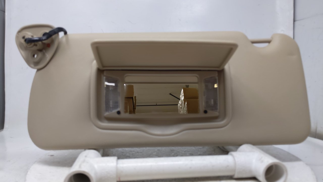 2004-2009 Cadillac Srx Driver Left Sun Visor Sunvisor Tan 44534 - Oemusedautoparts1.com