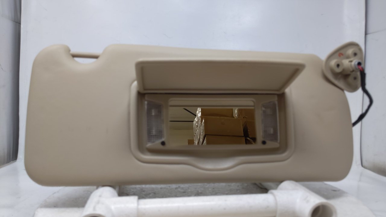 2004-2009 Cadillac Srx Passenger Right Sun Visor Sunvisor Tan 44539 - Oemusedautoparts1.com