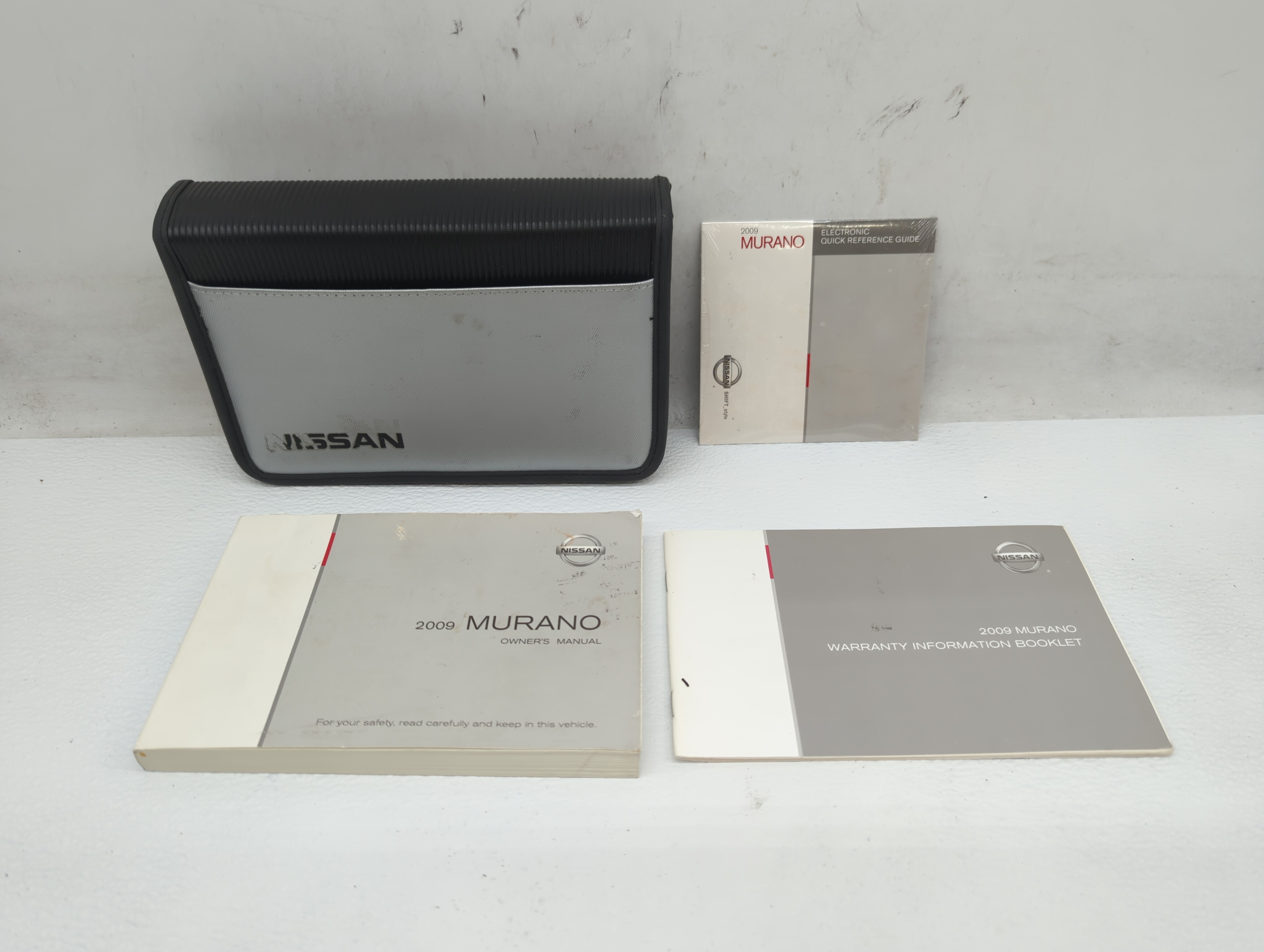 Picture of 2009 Nissan Murano Owners Manual Book Guide 445783
