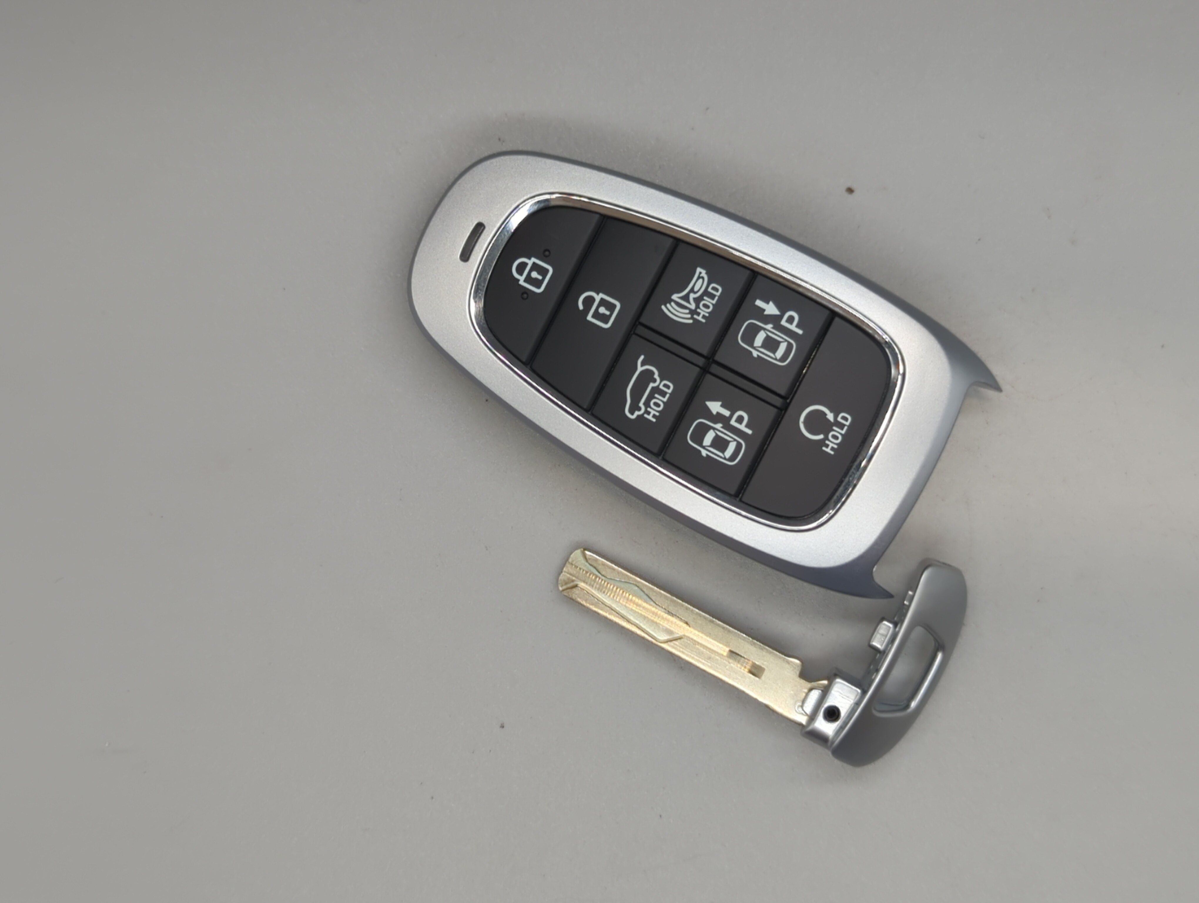 Picture of Hyundai Tucson Keyless Entry Remote Fob TQ8-FOB-4F28 95440-N9082 7 buttons