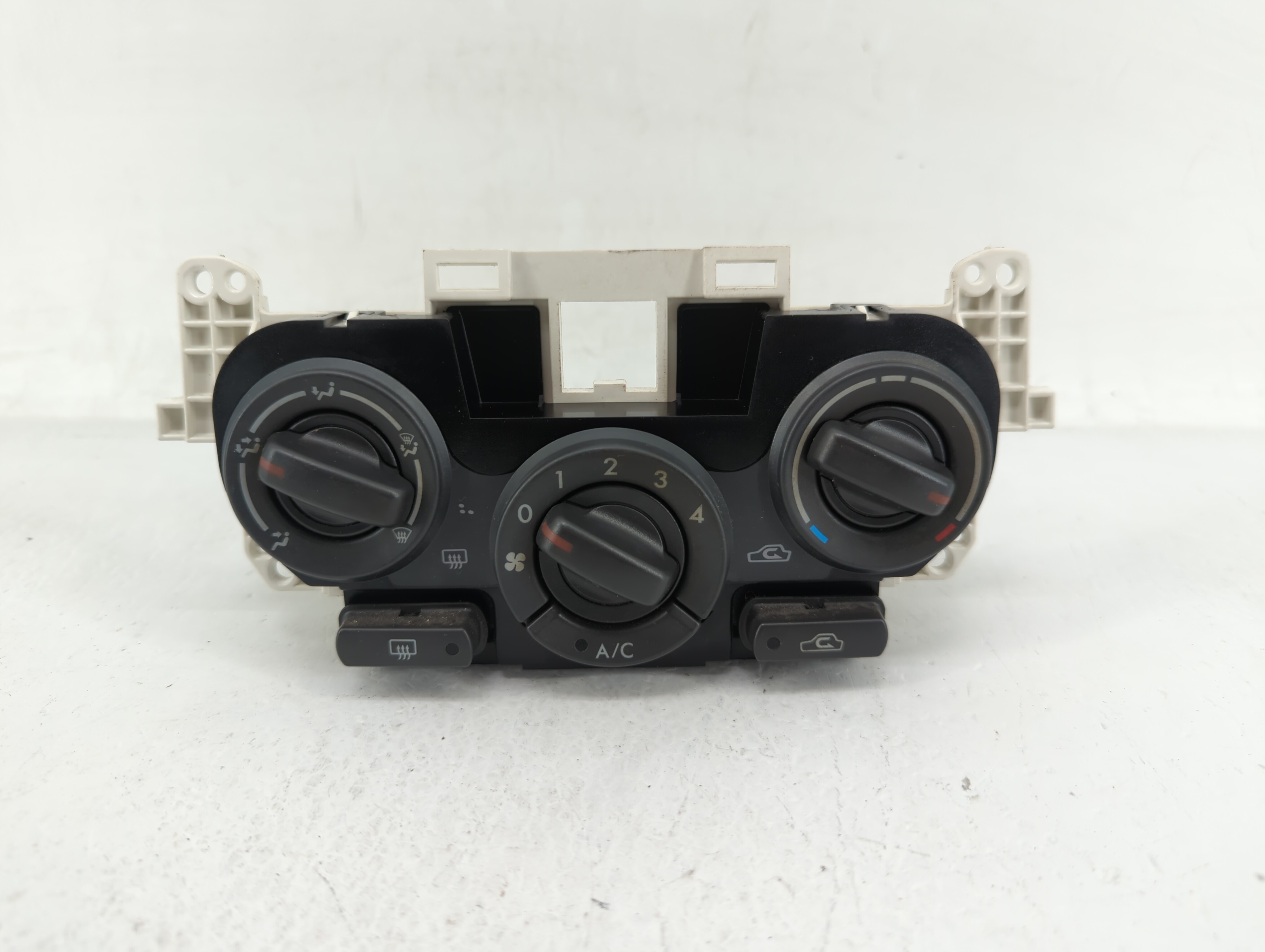 2010 Subaru Forester Ac Heater Climate Control Temperature Oem 445837 - Oemusedautoparts1.com