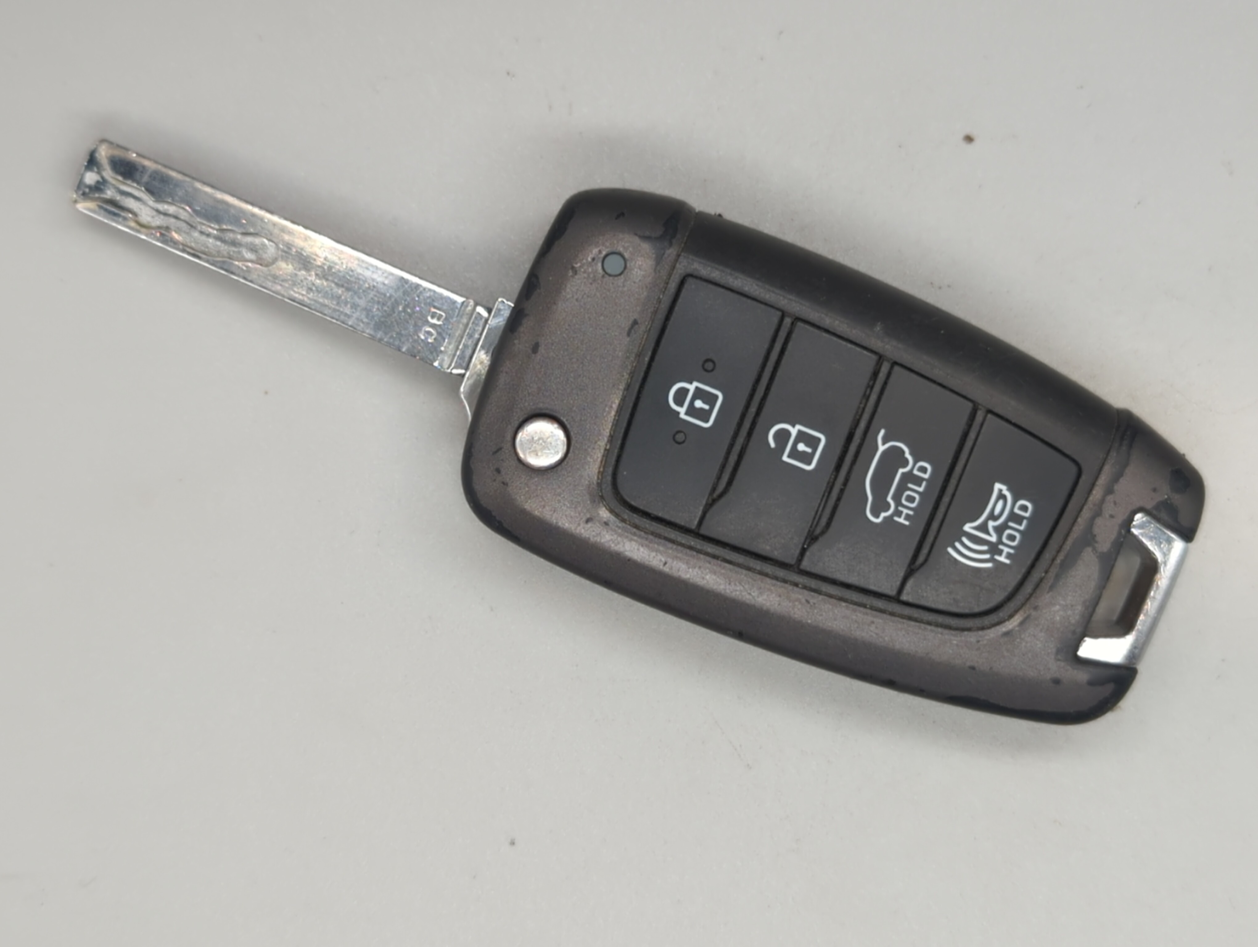 Picture of Hyundai Veloster Keyless Entry Remote Fob SY5IGRGE04 95430-J3010 4 buttons