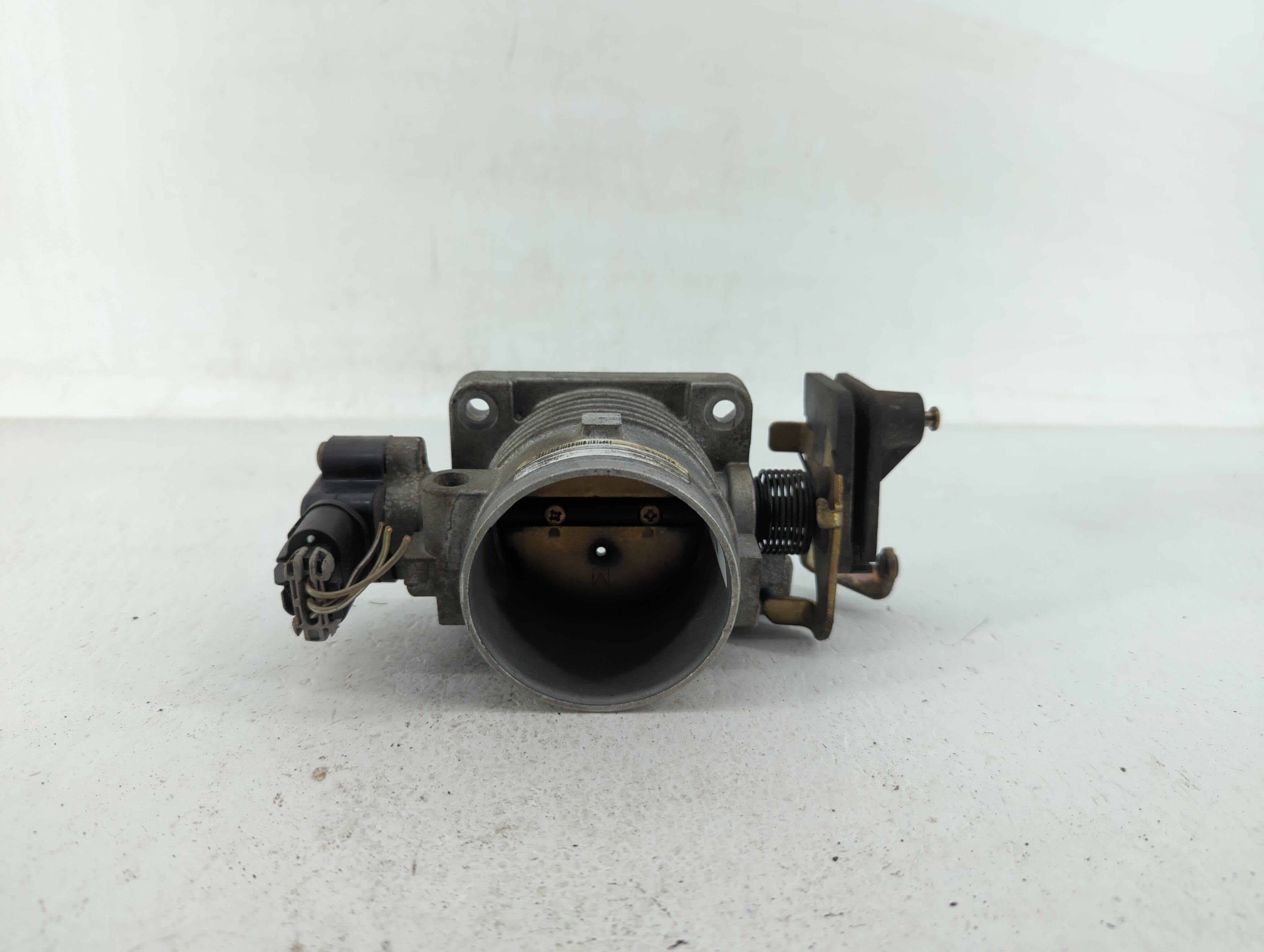 Picture of 1998-2004 Lincoln Town Car Throttle Body 445970