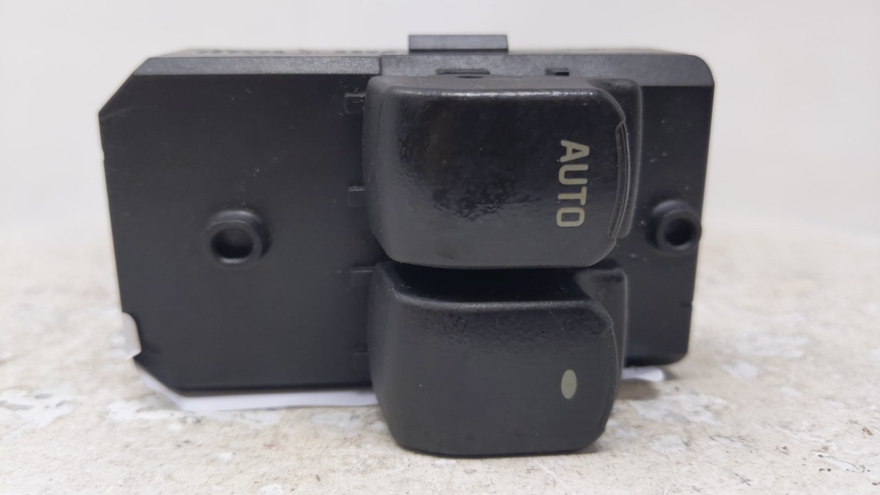 Picture of 2005 Chevrolet Uplander Driver Left Door Master Power Window Switch 44624