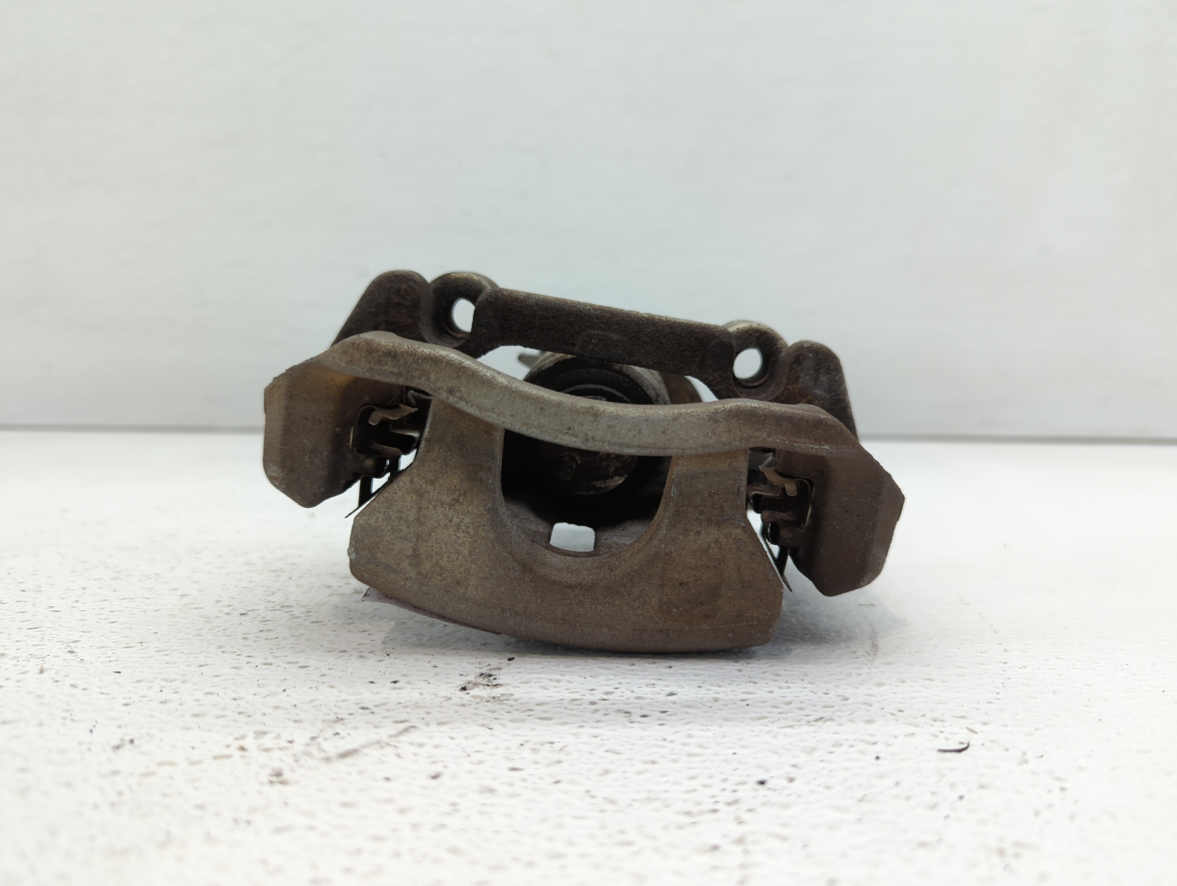 2010-2016 Chevrolet Impala Front Driver Left Brake Caliper 446833 - Oemusedautoparts1.com