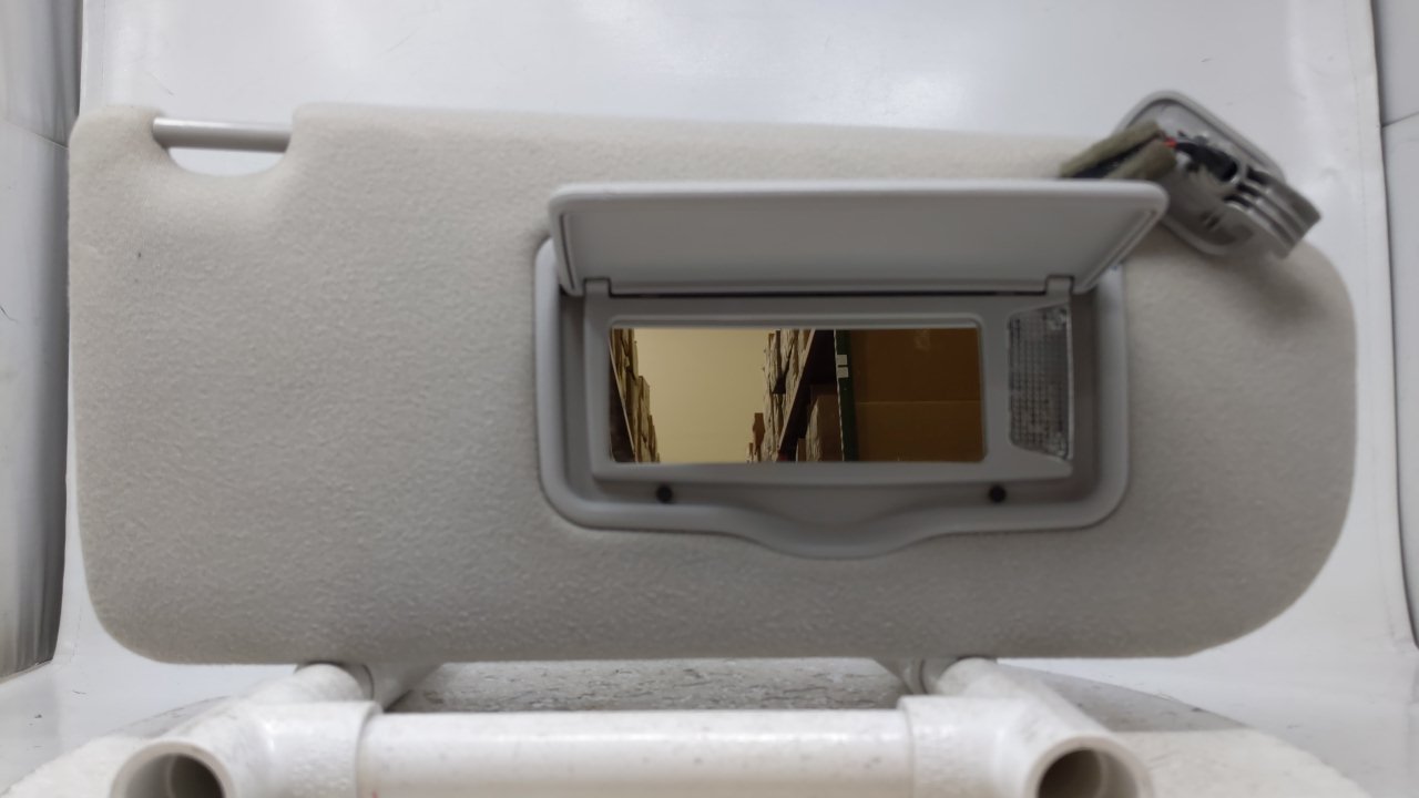 Picture of 2005 Mazda 6 Passenger Sun Visor Mirror Right Sunvisor Gray 44695