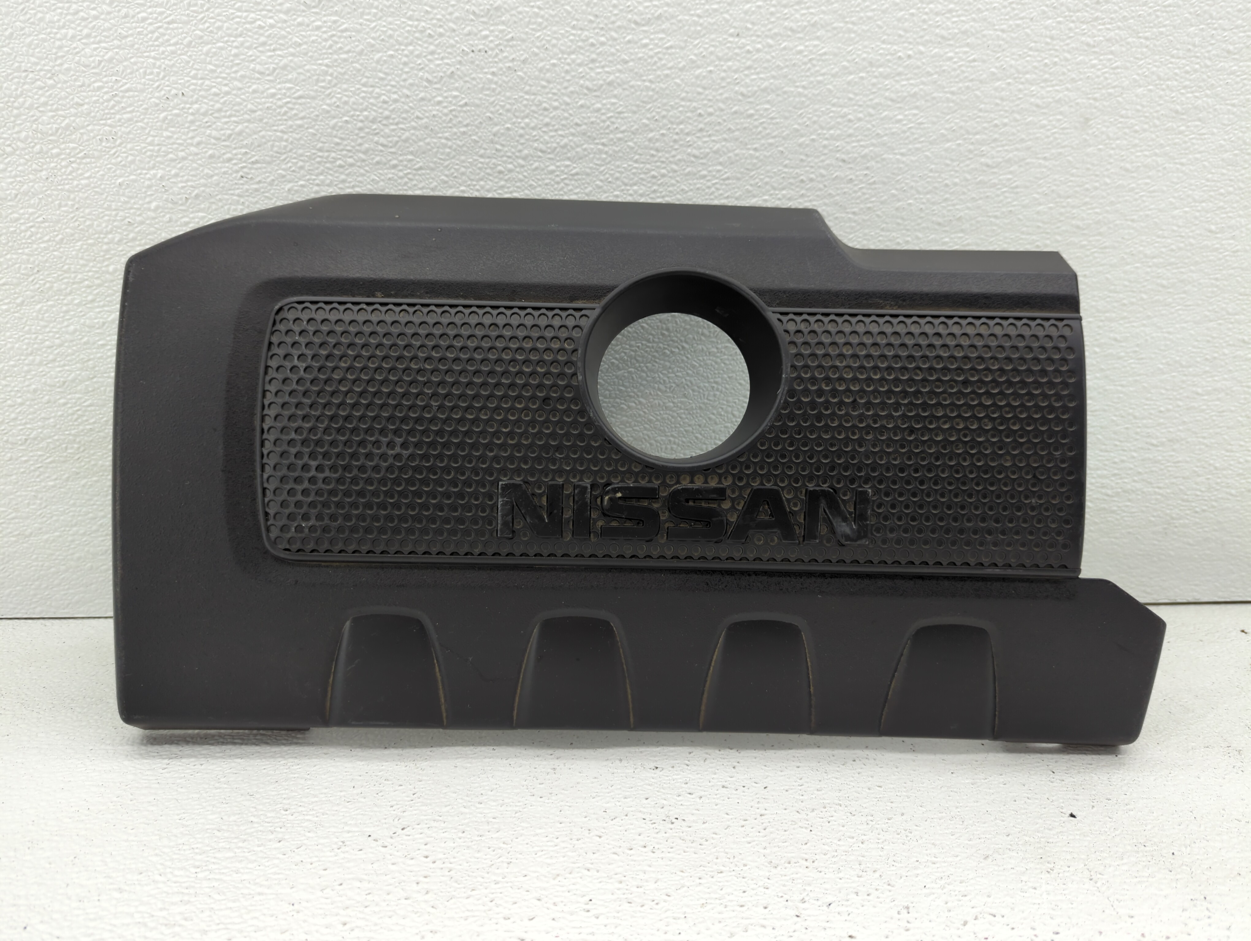 Picture of 2016 Nissan Sentra Engine Cover 447008