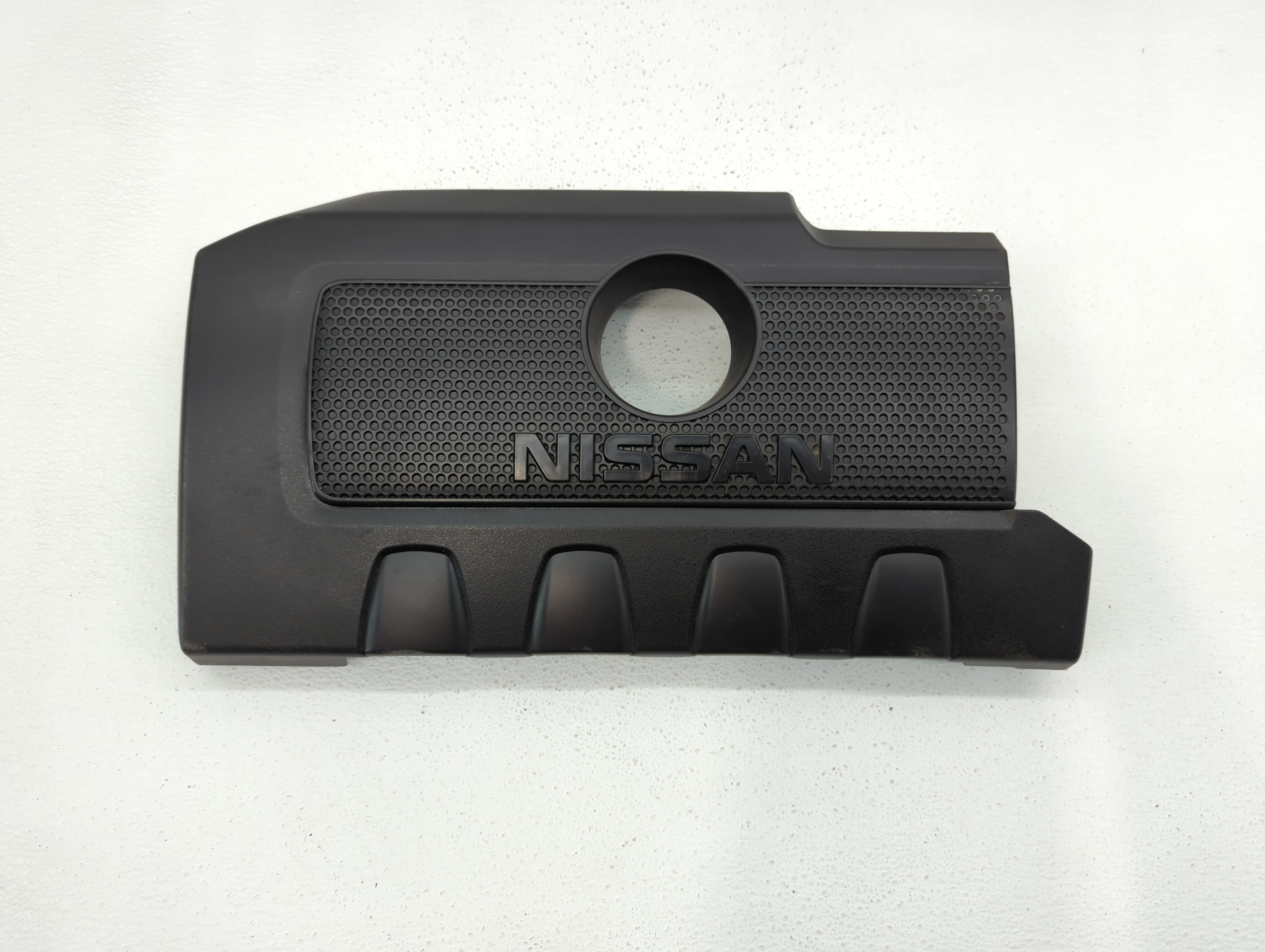 Picture of 2016 Nissan Sentra Engine Cover 447362