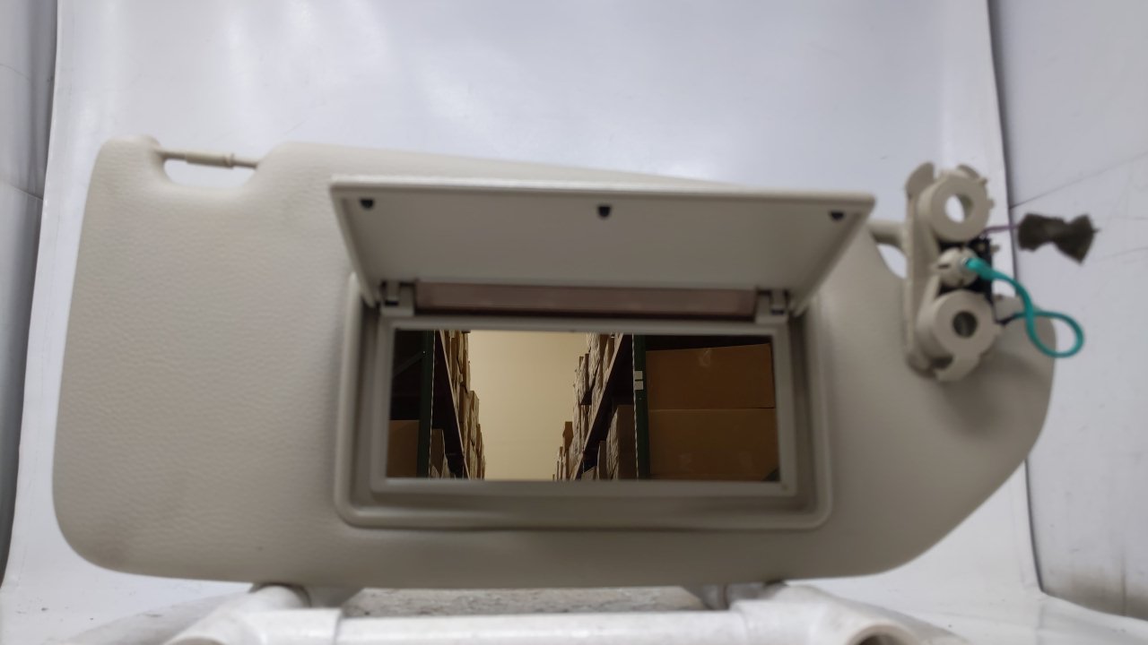 2001 Volvo S60 Passenger Right Sun Visor Sunvisor Beige 44869 - Oemusedautoparts1.com