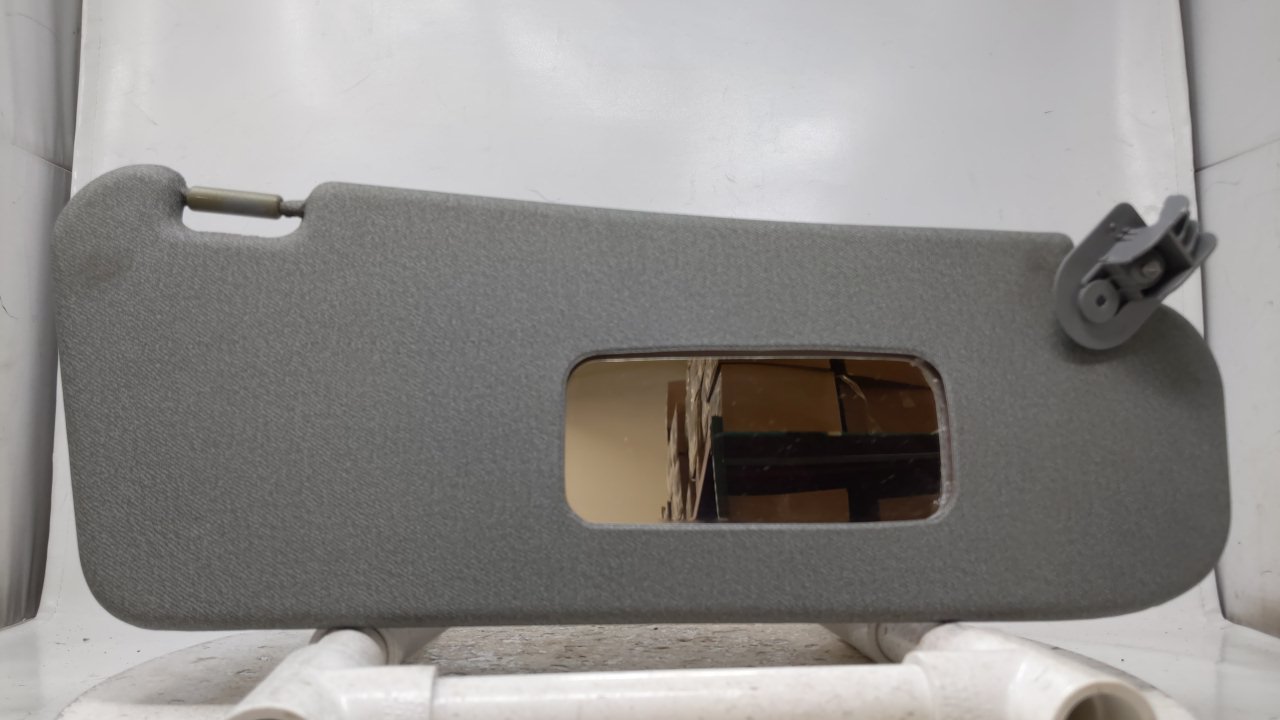 2004-2011 Chevrolet Aveo Passenger Right Sun Visor Sunvisor Gray 44870 - Oemusedautoparts1.com