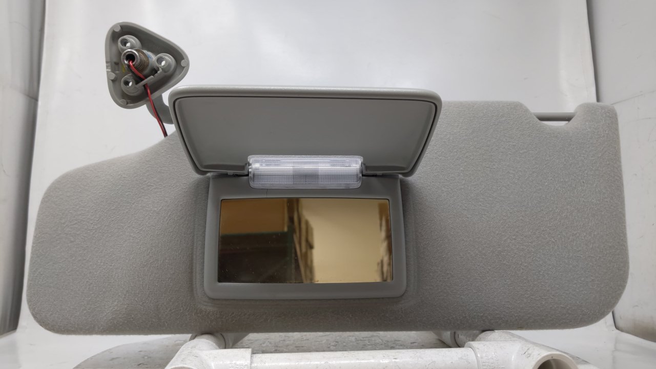 Picture of 2005-2007 Ford Five Hundred Driver Left Sun Visor Sunvisor Gray 44961