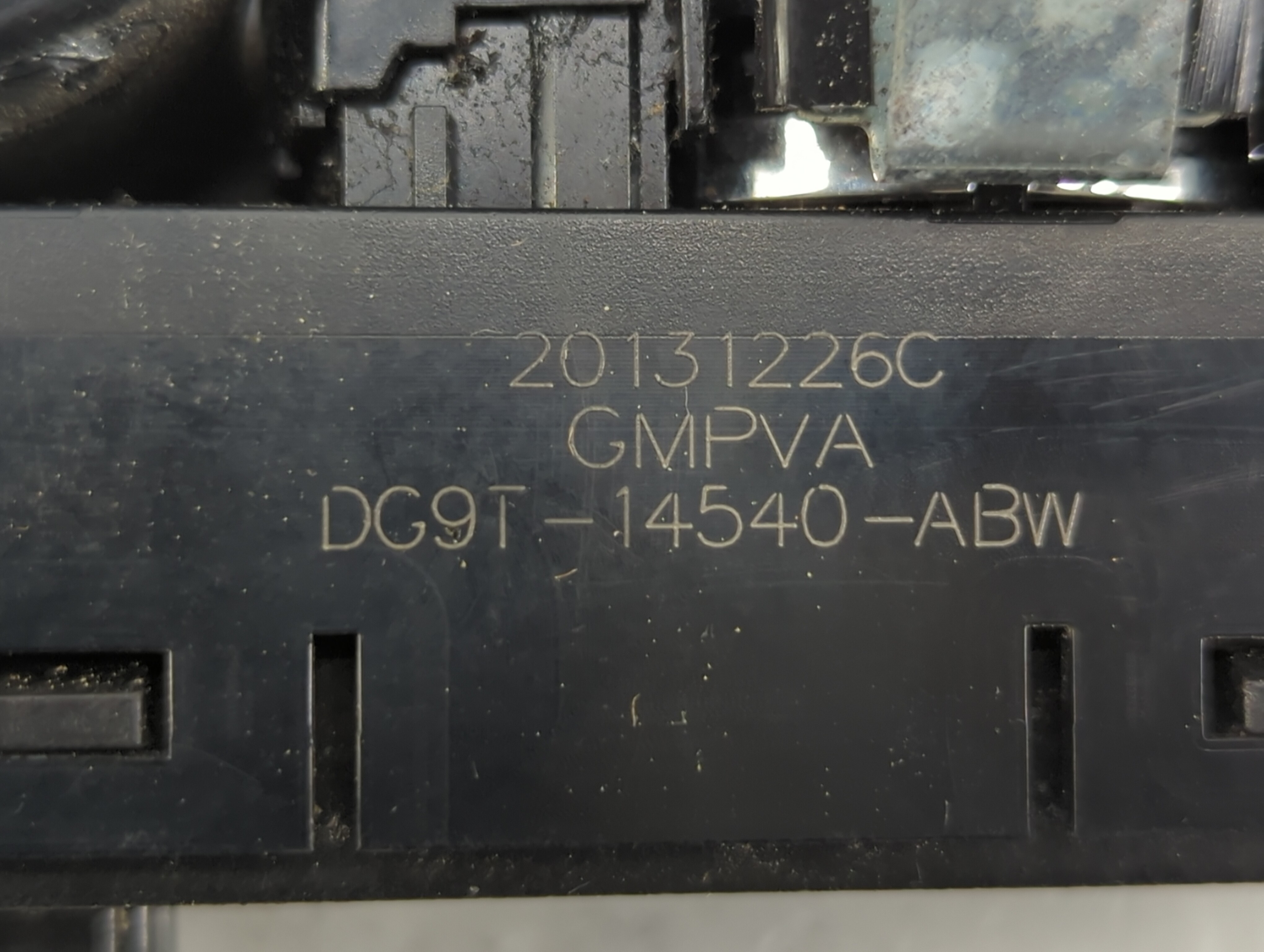 Picture of 2014 Ford Fusion Driver Left Door Master Power Window Switch 450004