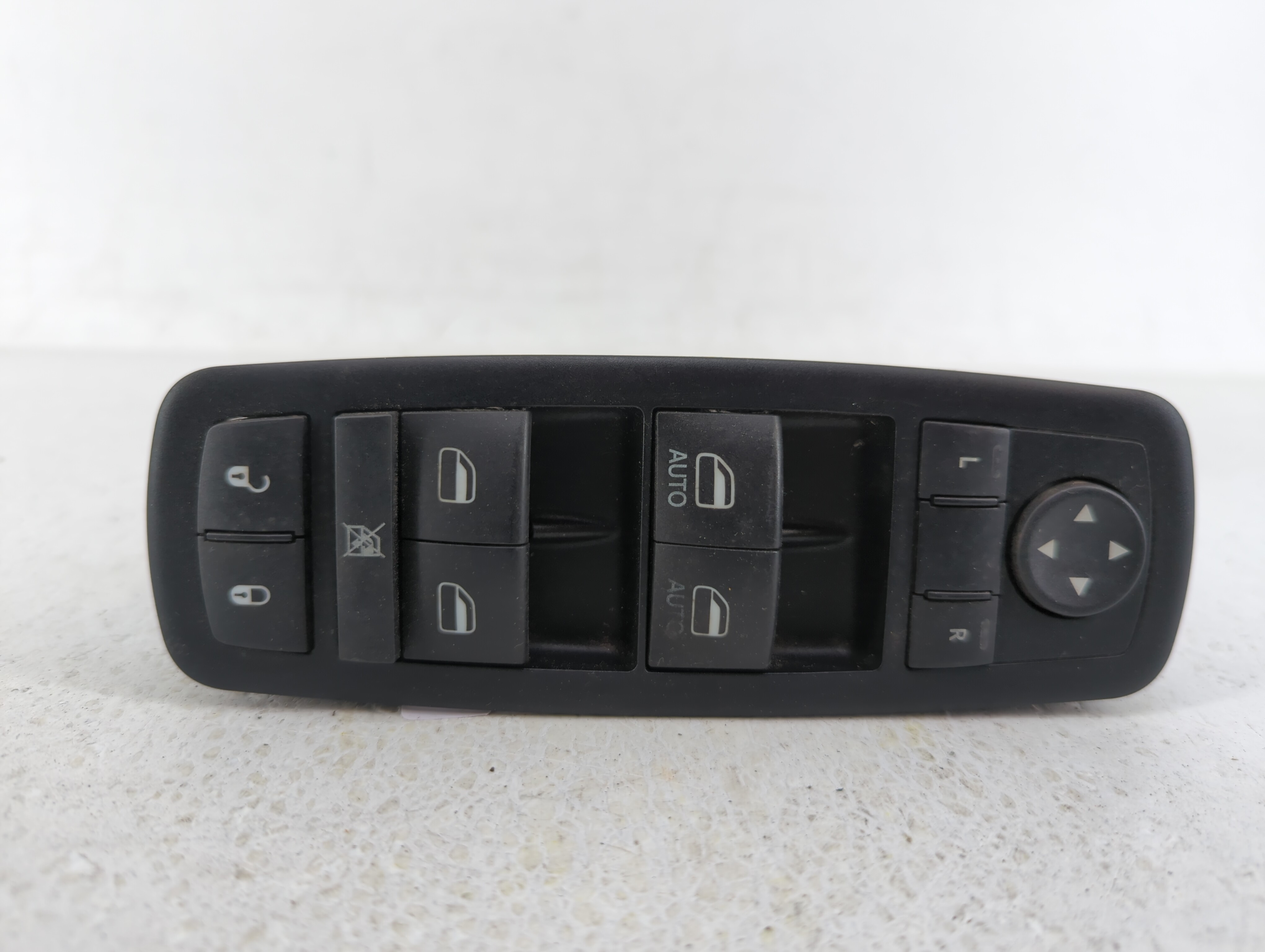 Picture of Dodge Caravan Driver Left Door Master Power Window Switch 68110871aa 450087
