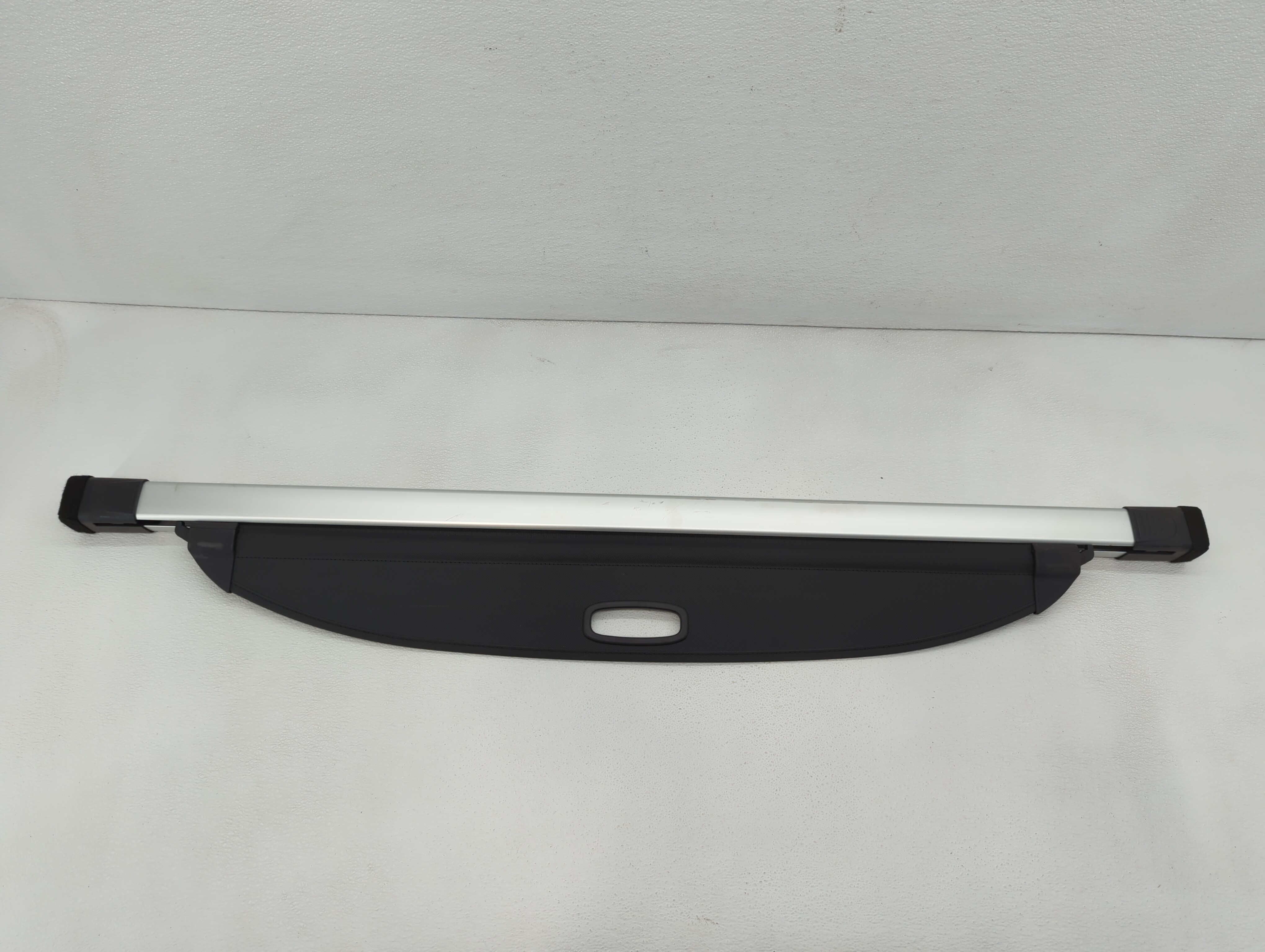 2018 Hyundai Tucson Rear Cargo Cover Storage Retractable Shade 450247 - Oemusedautoparts1.com