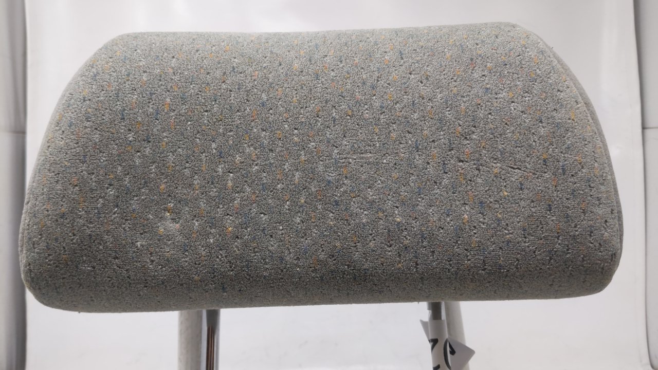 Picture of 2004 Suzuki Reno Headrest Head Rest Rear Seat Gray 45029