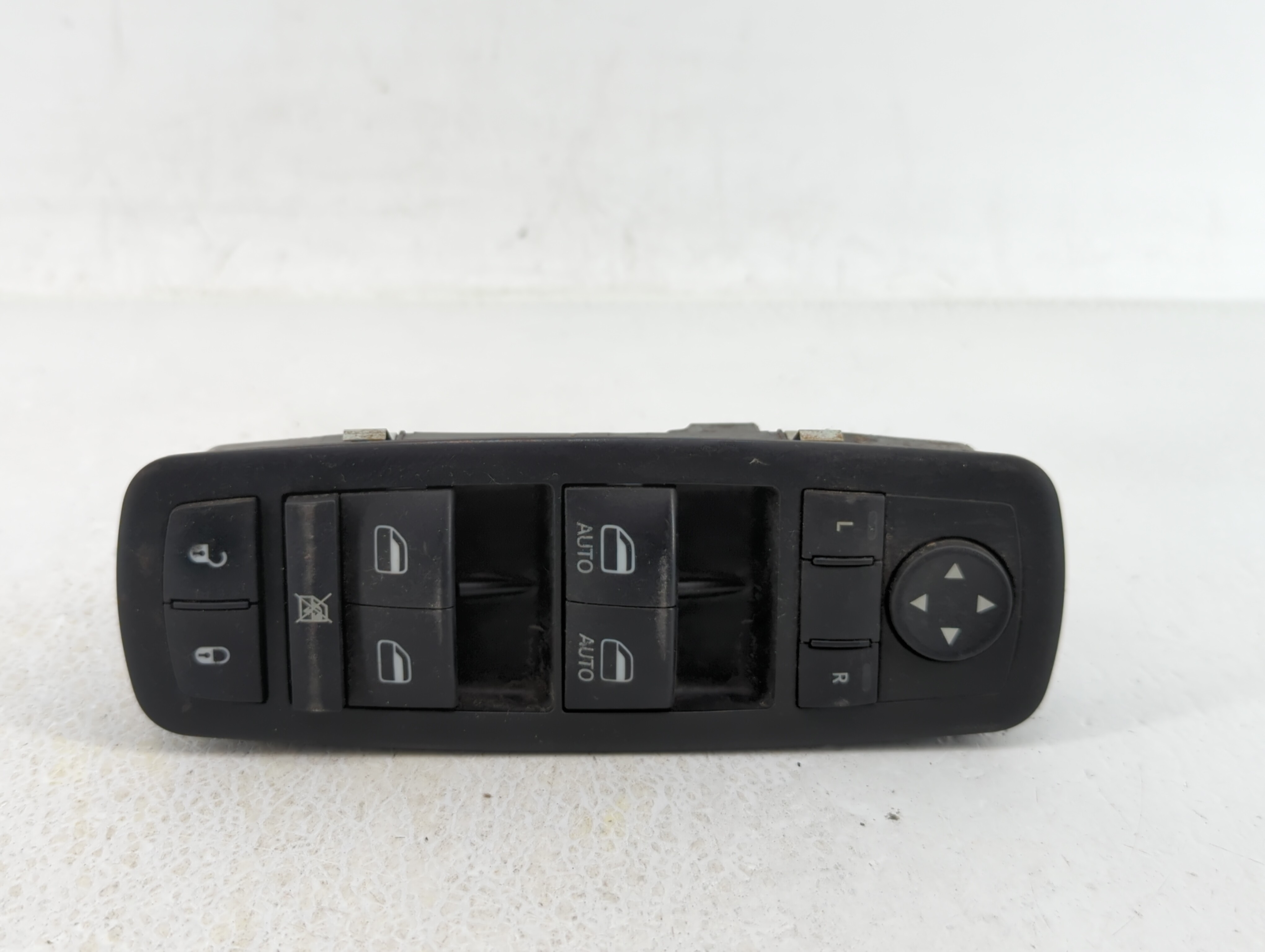 Picture of Dodge Caravan Driver Left Door Master Power Window Switch 450979