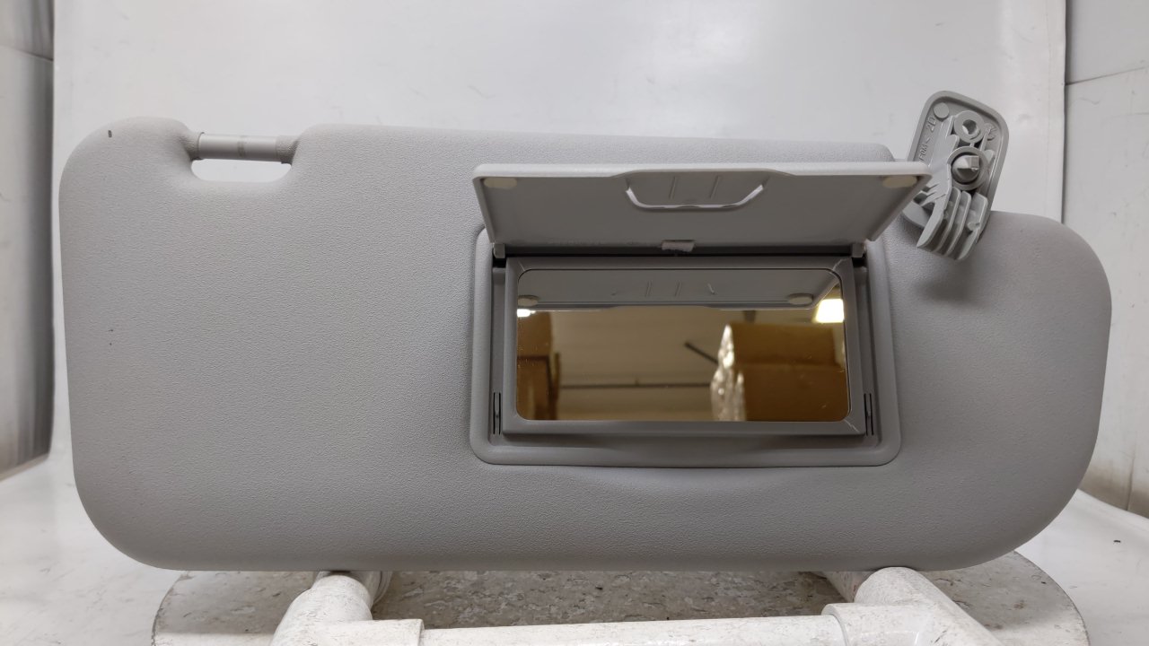 Picture of 2004 Mazda 3 Passenger Sun Visor Mirror Right Sunvisor Gray 45230
