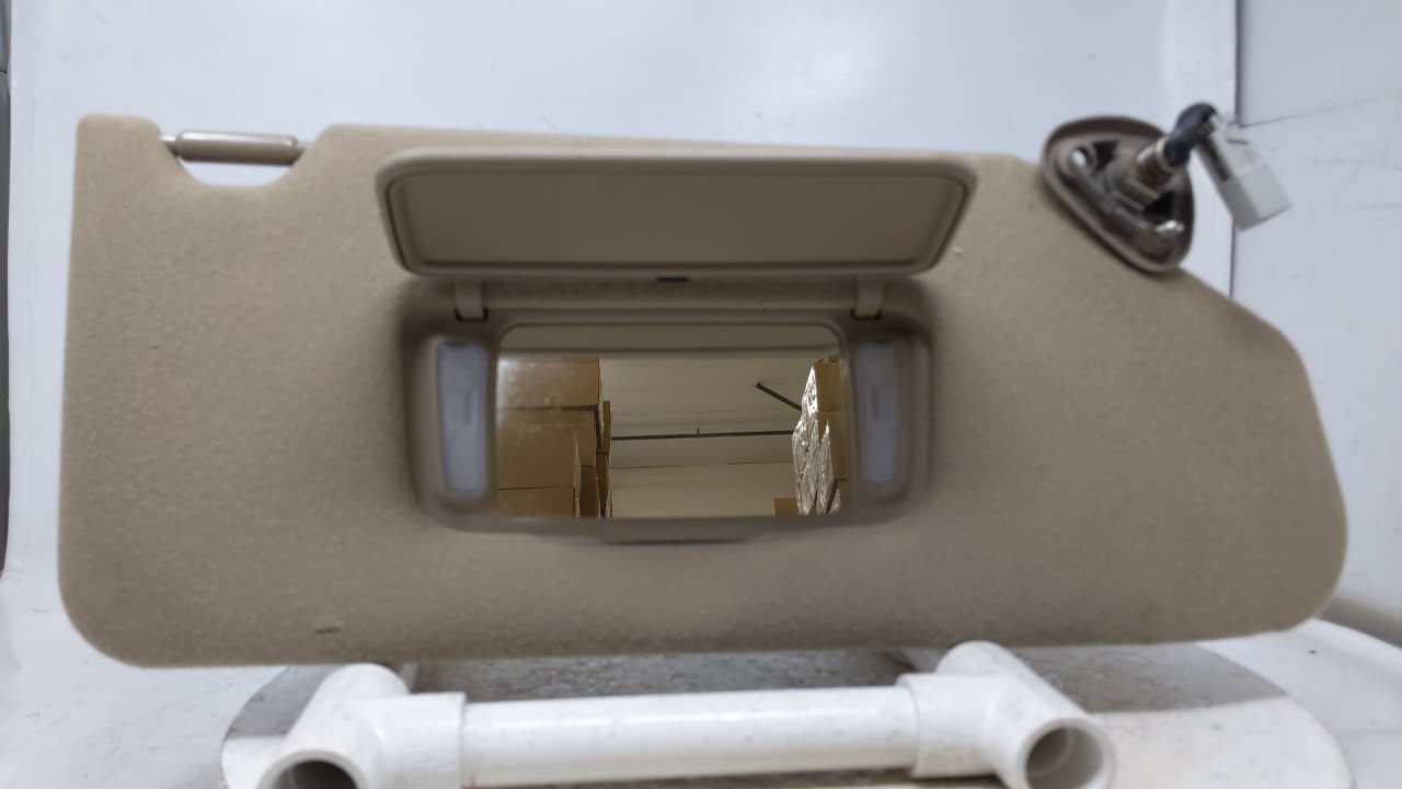 Picture of 1998 Honda Accord Passenger Sun Visor Mirror Right Sunvisor Tan 45231