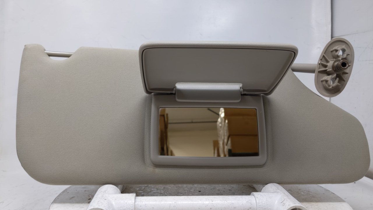 2005 Jeep Cherokee Passenger Sun Visor Mirror Right Sunvisor Gray 45241 - Oemusedautoparts1.com