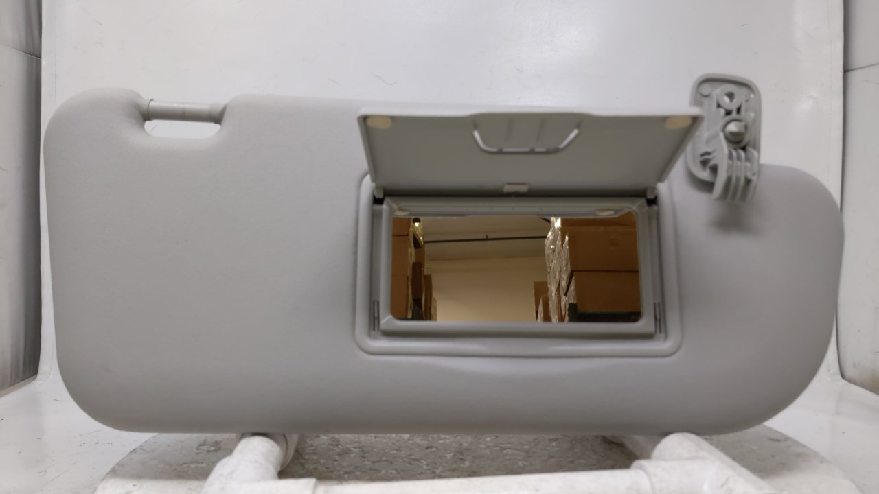 Picture of 2004-2009 Mazda 3 Passenger Right Sun Visor Sunvisor Gray 45449