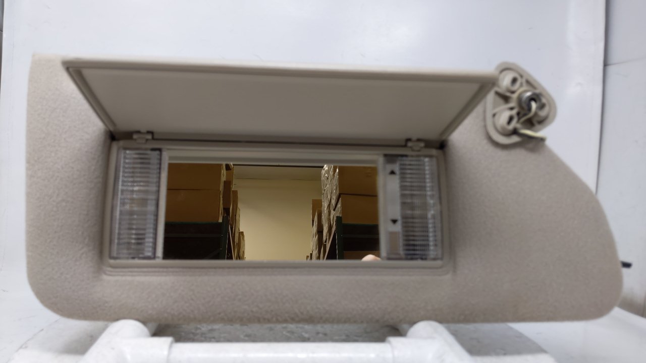 1992 Cadillac Seville Passenger Right Sun Visor Sunvisor Tan 45515 - Oemusedautoparts1.com
