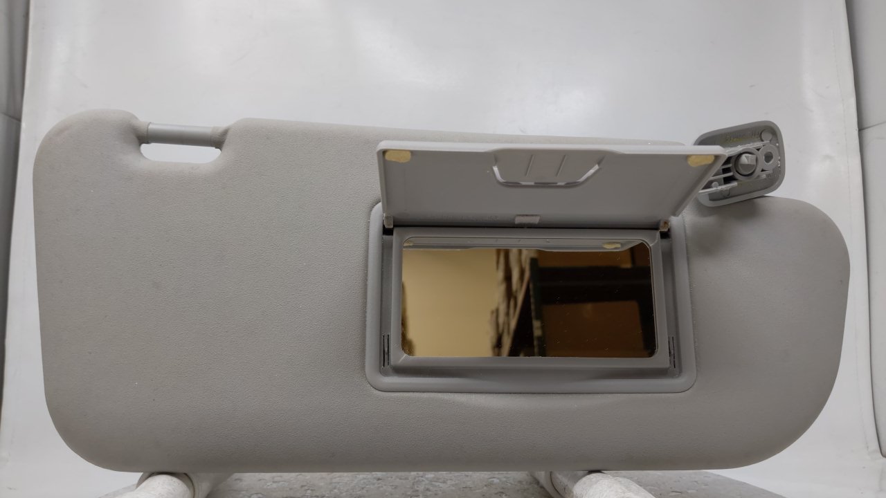 Picture of 2004 Mazda 3 Passenger Right Sun Visor Sunvisor Gray 45518